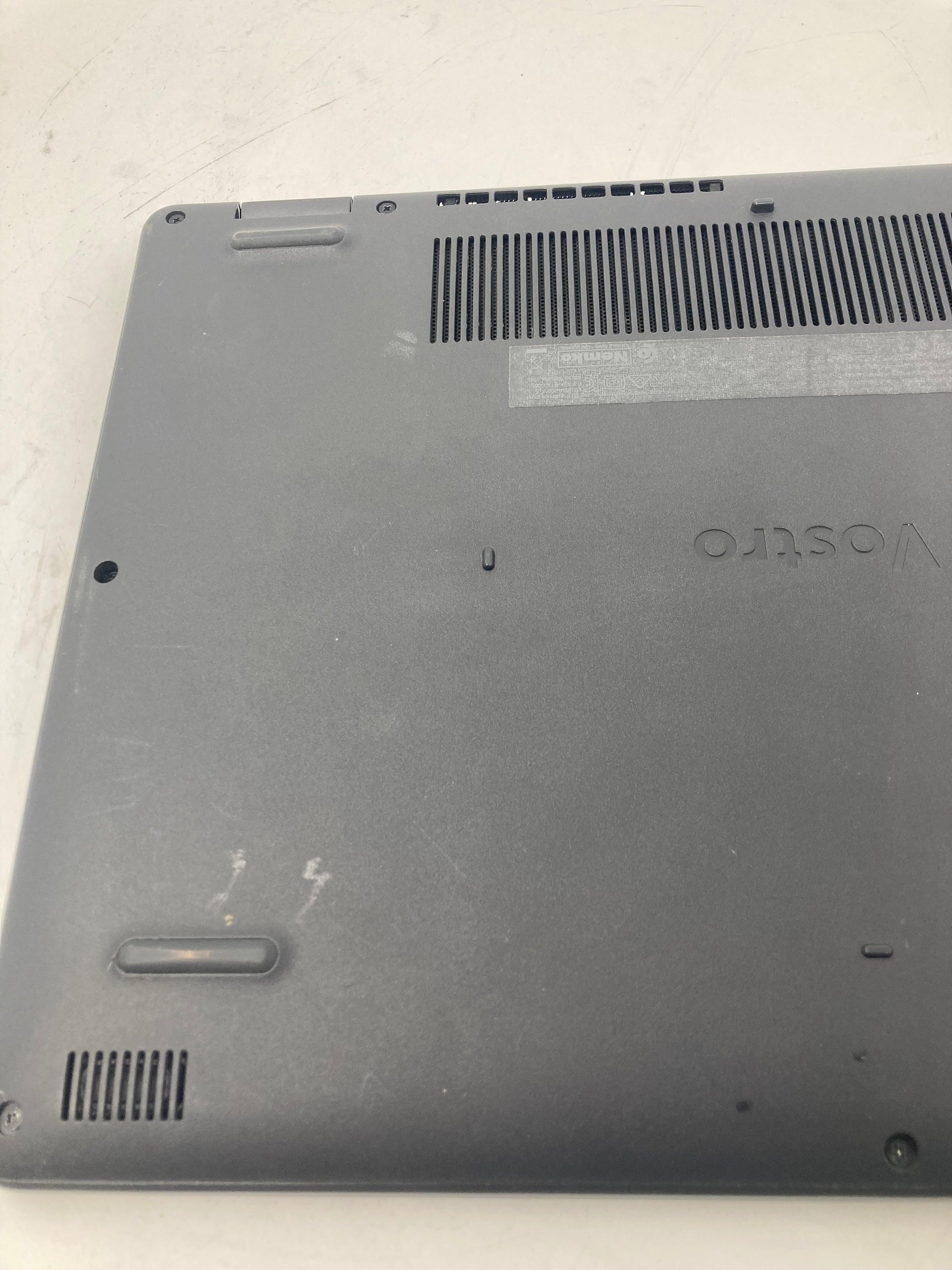 Dell Vostro 3400 14" Screen i5 11th Gen No RAM No SSD No OS *Spares*