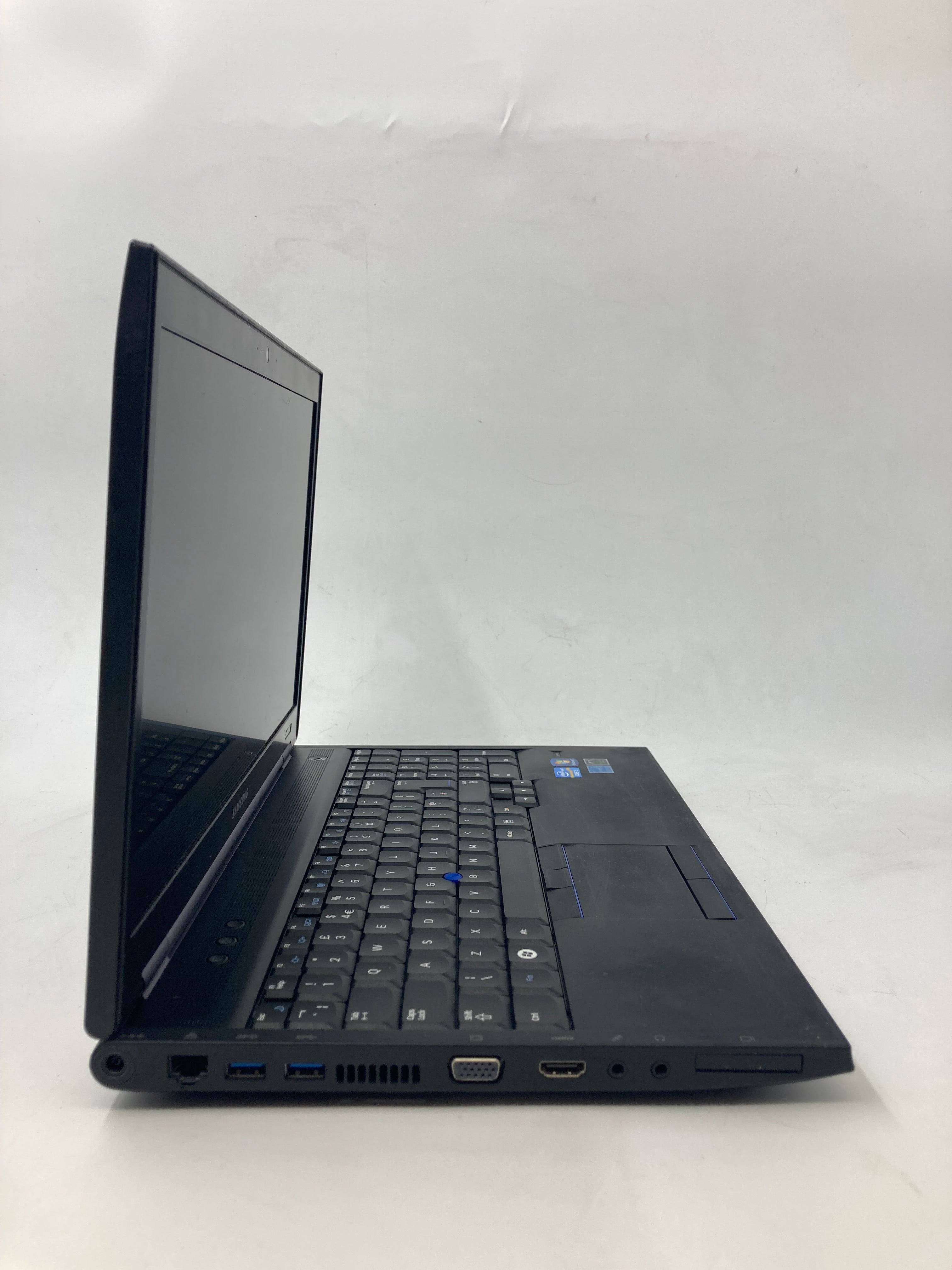 Samsung Laptop NP400B5C NoteBook 400B 15.6" i5 3rd Gen 4GB RAM No HDD *Spares*