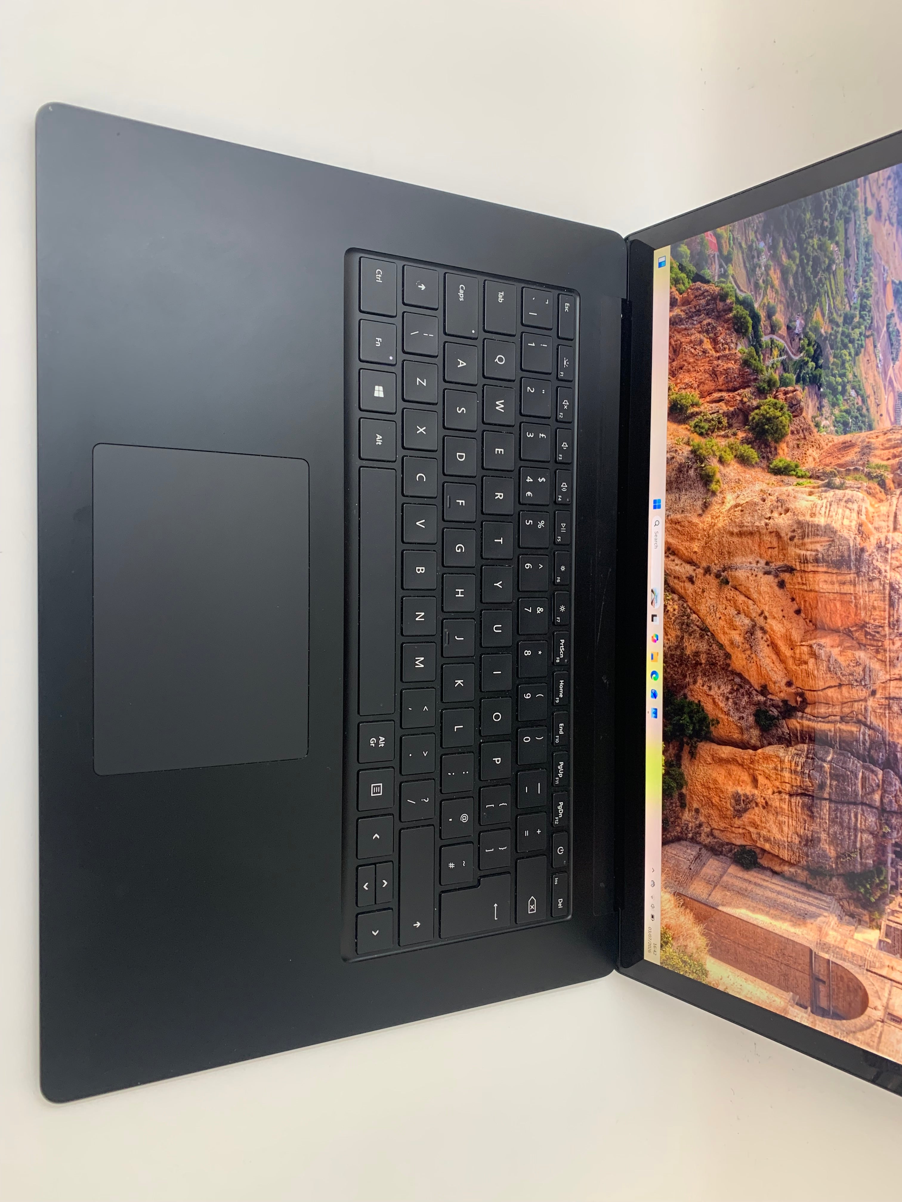 Microsoft Surface Laptop 3 | 15" 2K Touchscreen | i5 10th Gen | 8GB RAM | 256GB SSD | W11 Pro