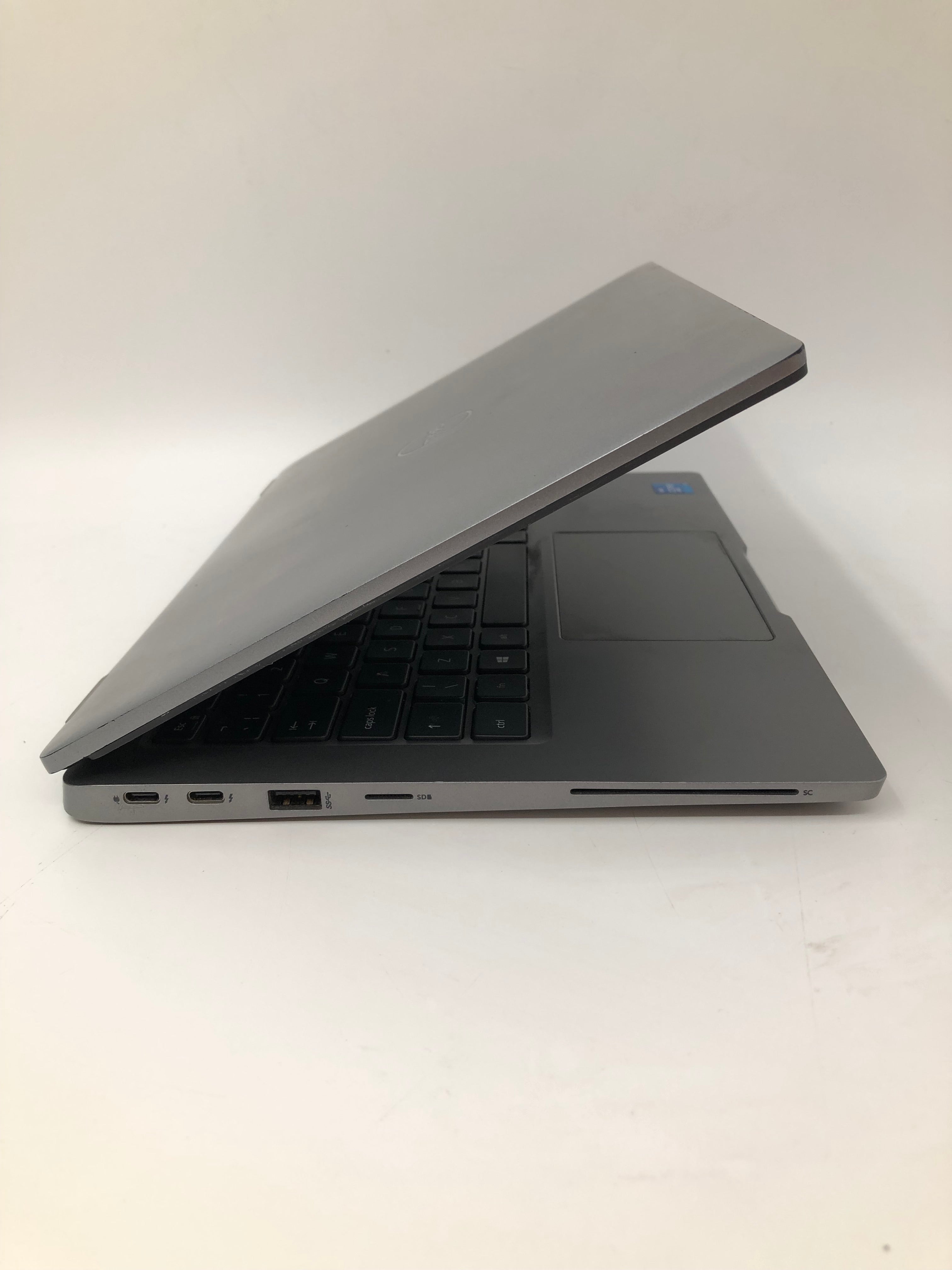 Dell Laptop Latitude 5320 13" Screen i5 11th Gen 8GB RAM NO SSD NO OS *Spares*