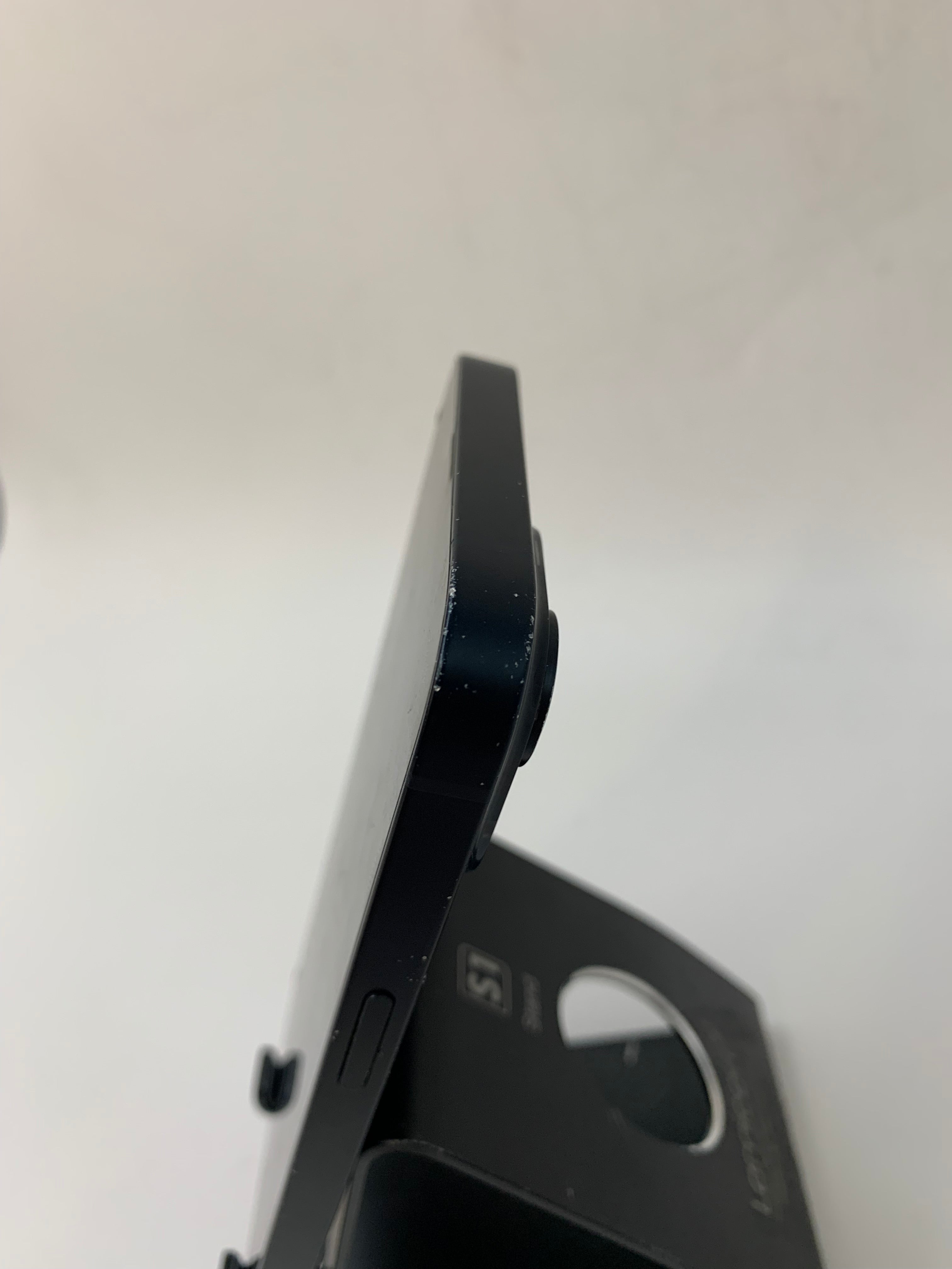Apple iPhone 14 | 6.1" | 256GB Storage | 6GB RAM | 86% Battery Health