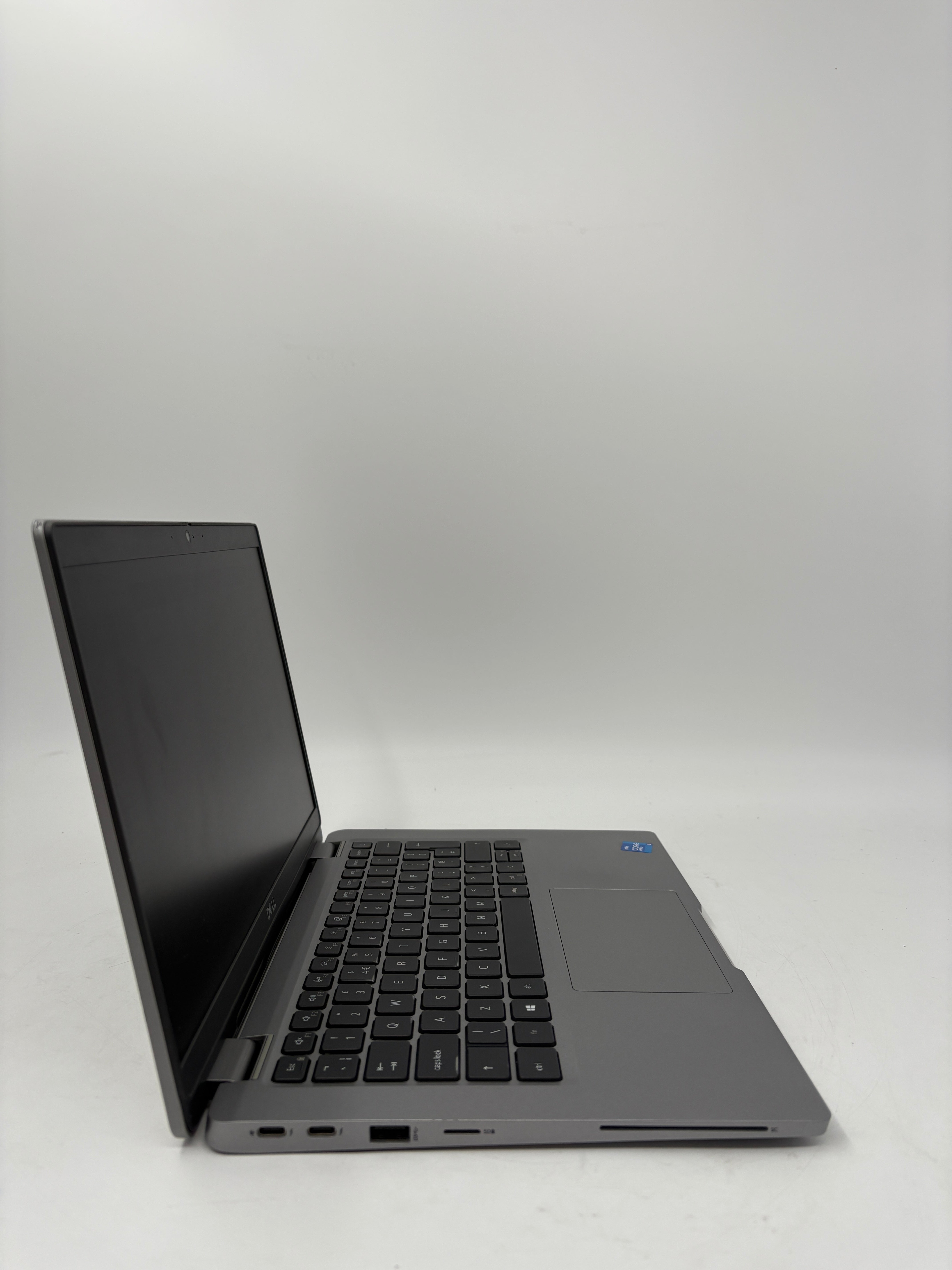 Dell Laptop Latitude 5320 13.3" Screen i5 11th Gen 8GB RAM 256GB SSD W11