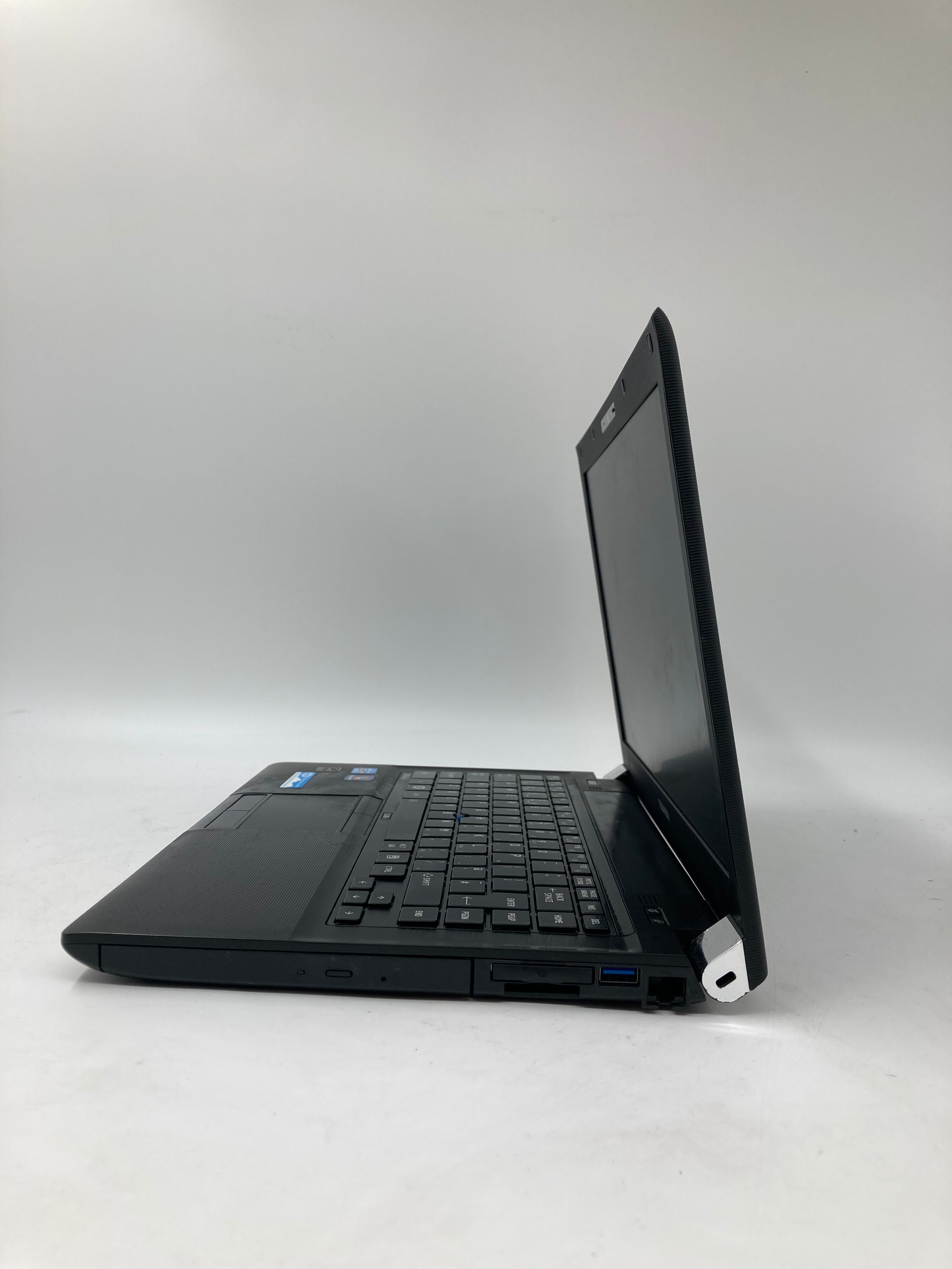 Toshiba Laptop Tecra R840-15J 14" i3 2nd Gen 2GB RAM No HDD No OS Batch of 2