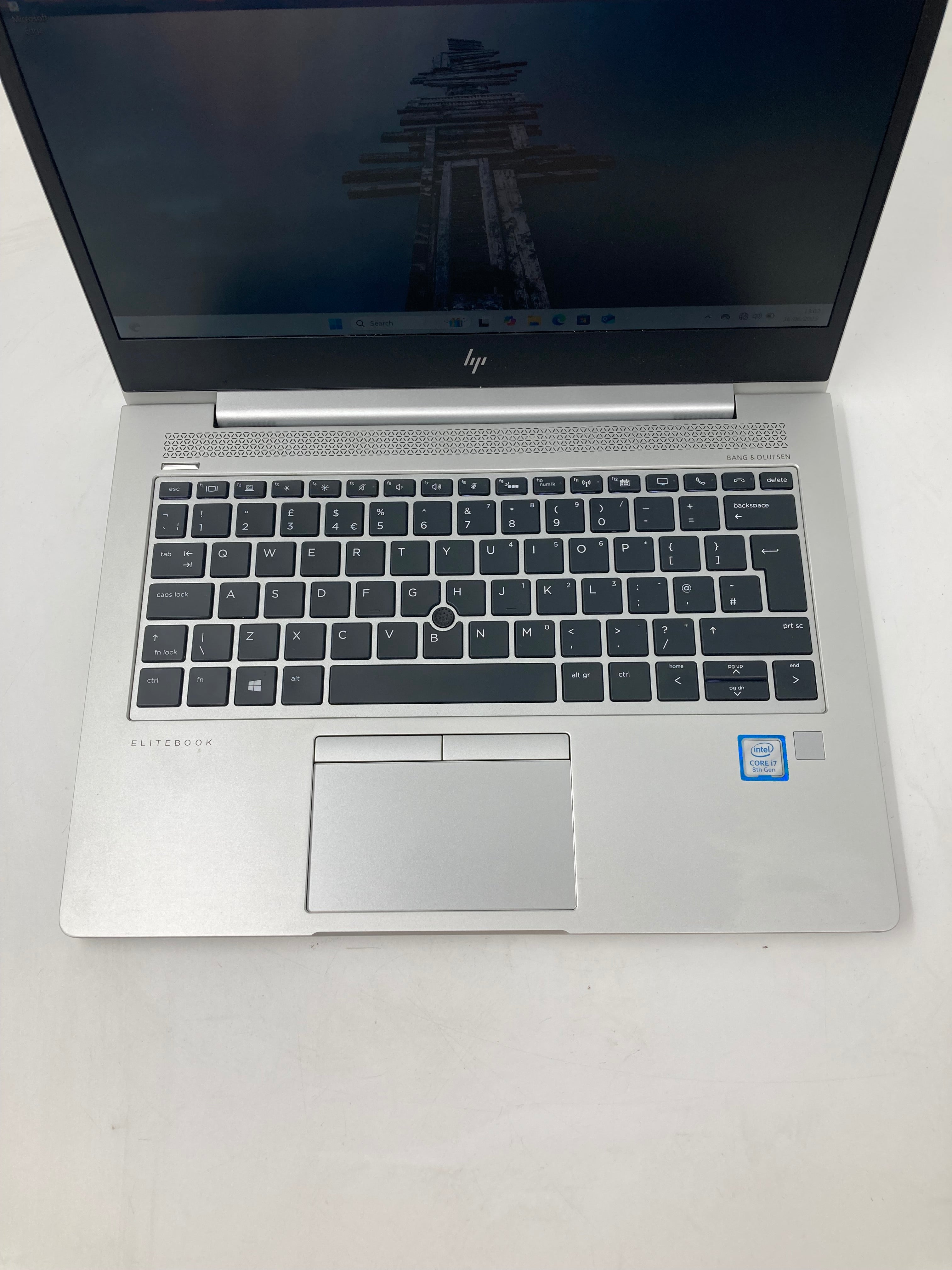 HP EliteBook 830 G5 13.3" Screen i7 8th Gen 32GB RAM 256 SSD Win 11