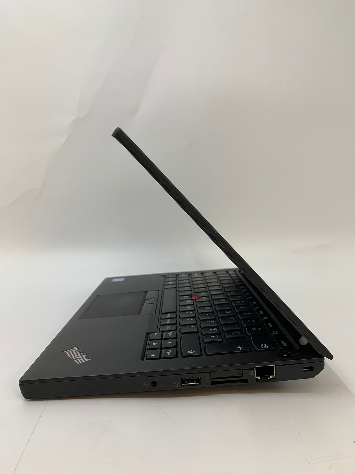 Lenovo ThinkPad X260 | 12.5" HD | i5 6th Gen | 8GB RAM | 240GB SSD | W10 Pro