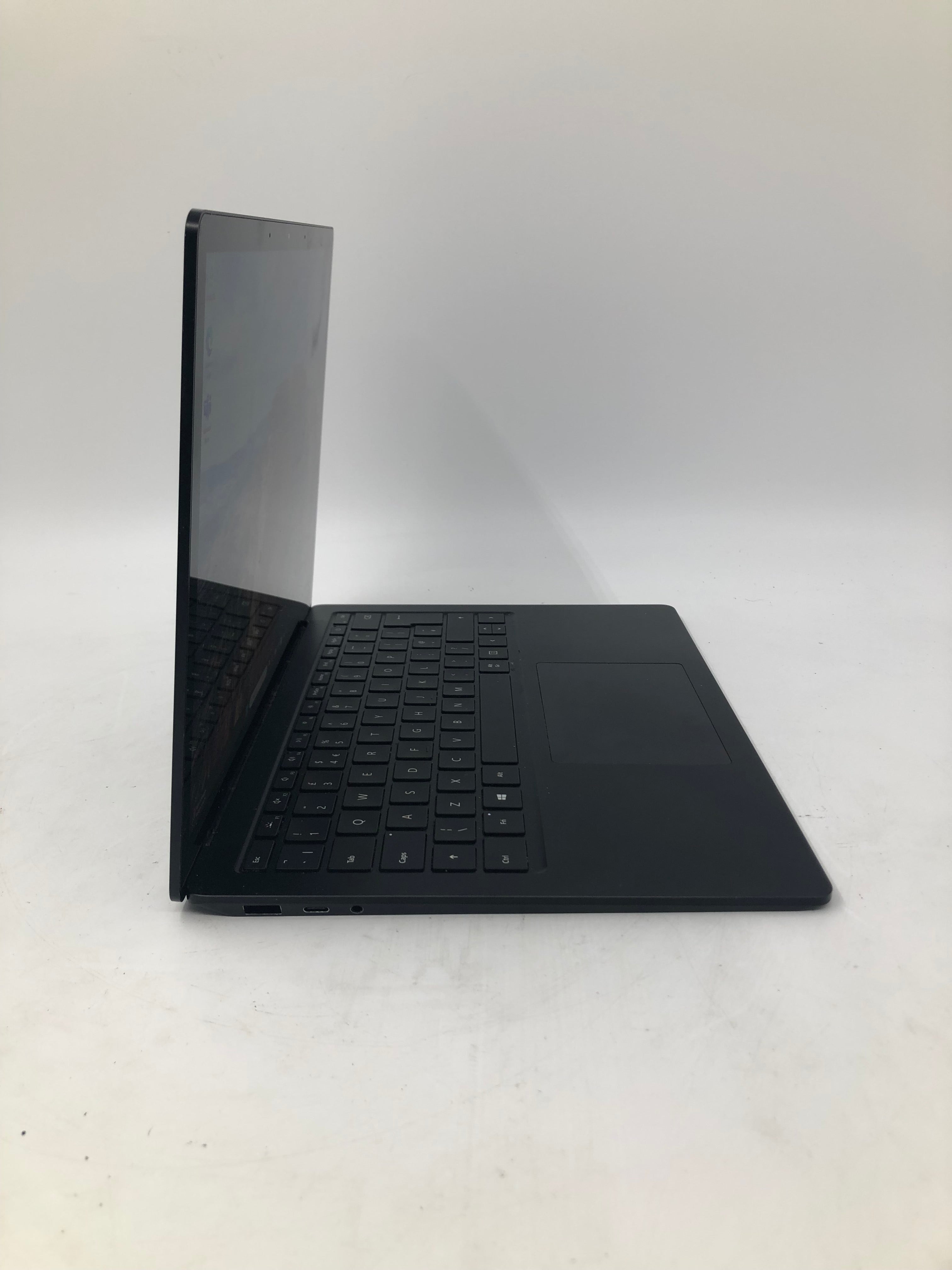 Microsoft Surface Laptop 3 13" Screen i5 10th Gen 8GB RAM 256 SSD W11