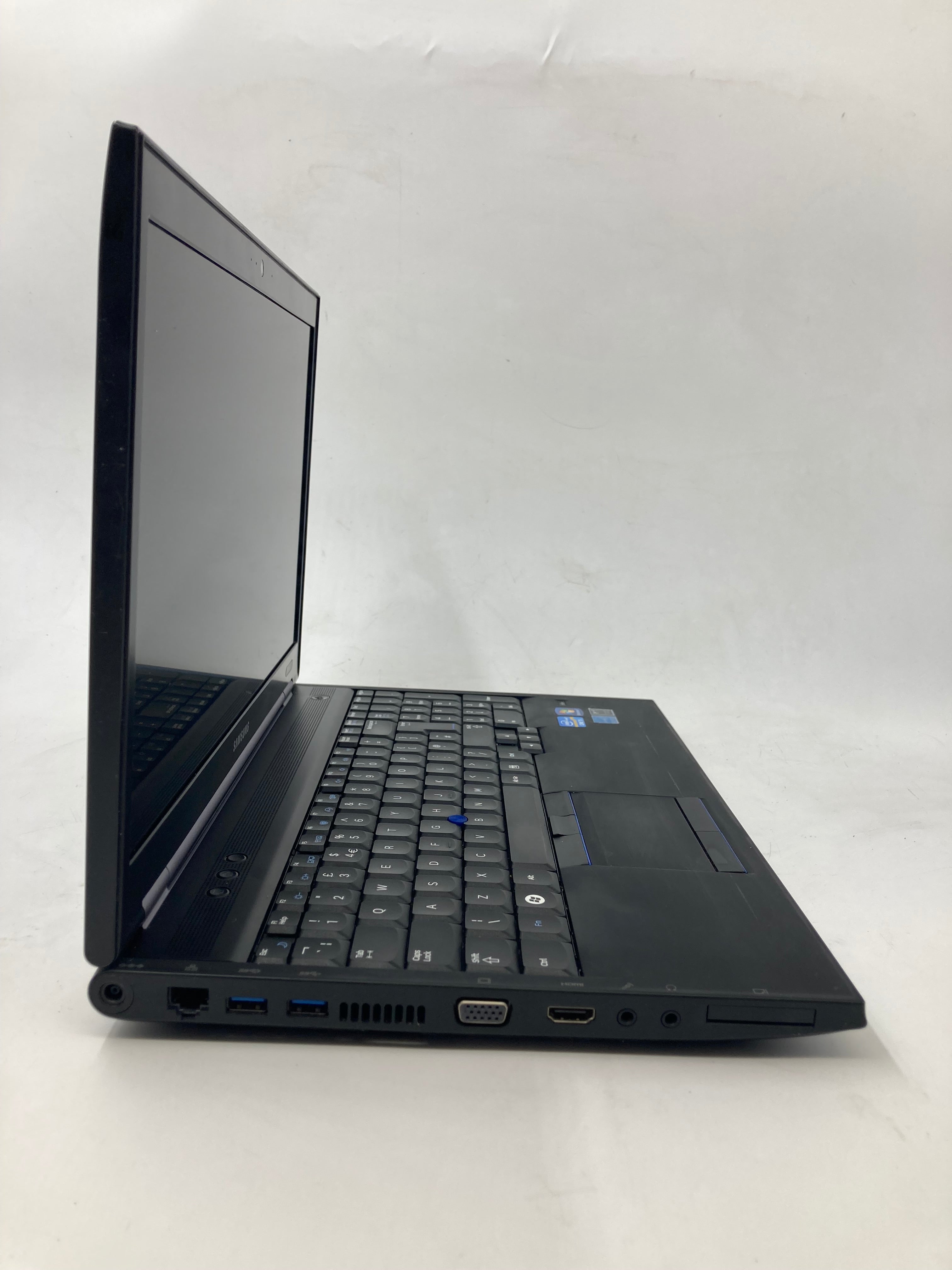 Samsung Laptop NP400B5C NoteBook 400B 15.6" i5 3rd Gen 4GB RAM No HDD *Spares*