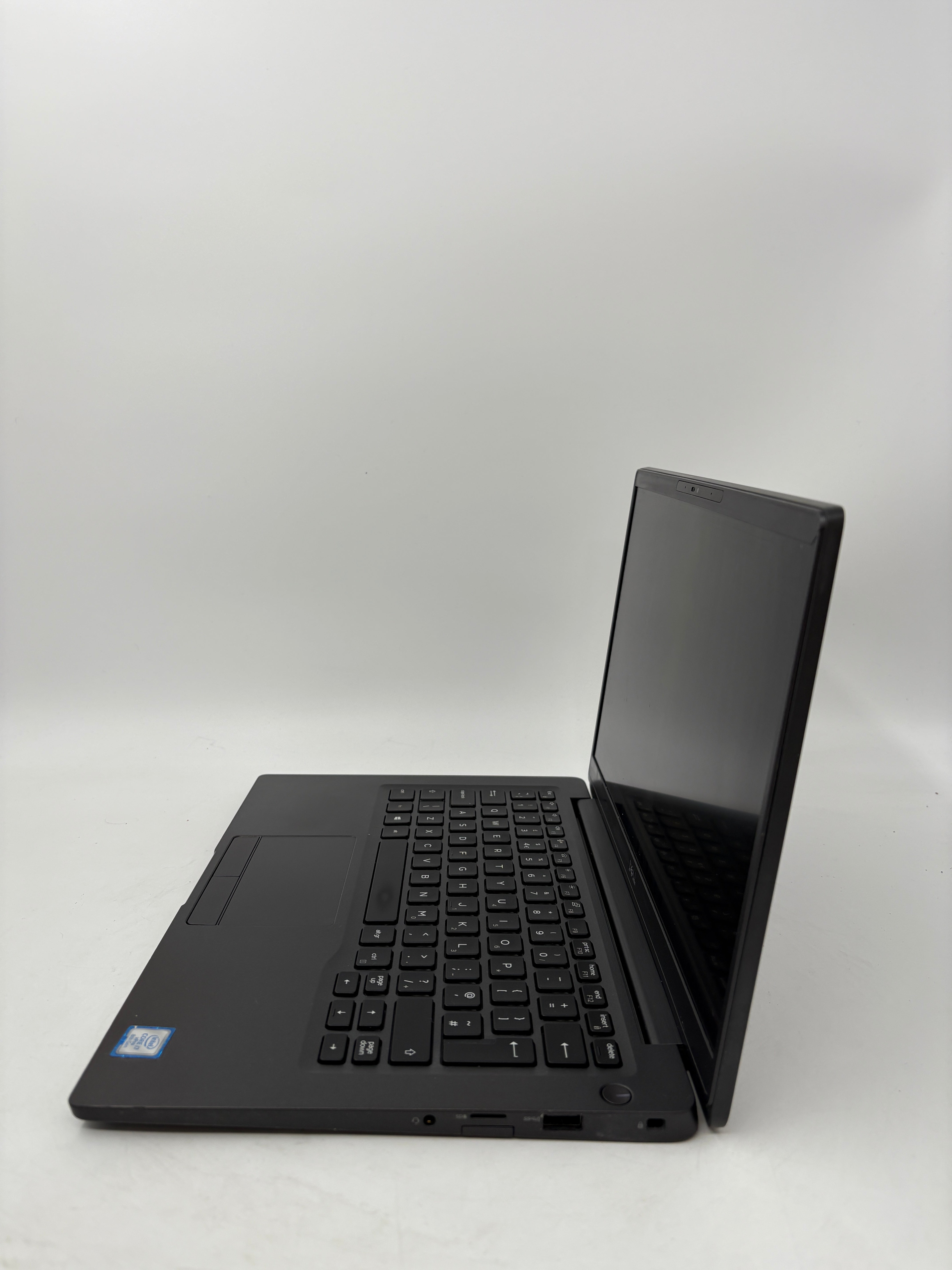 Dell Laptop Latitude 7400 14" Screen i7 8th Gen 8GB RAM 256GB SSD W11