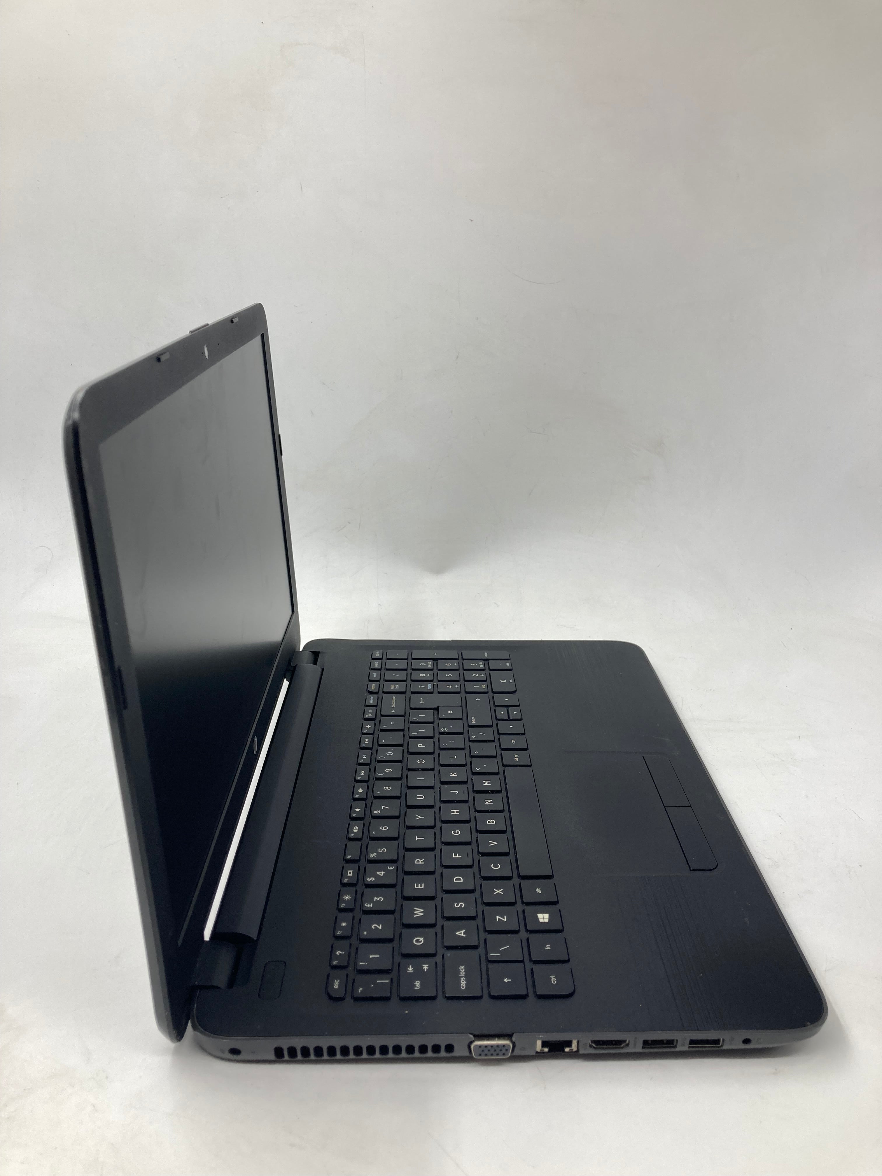 HP 255 G5 15" Screen AMD A6 7th gen 4GB RAM No SSD No OS *Spares"