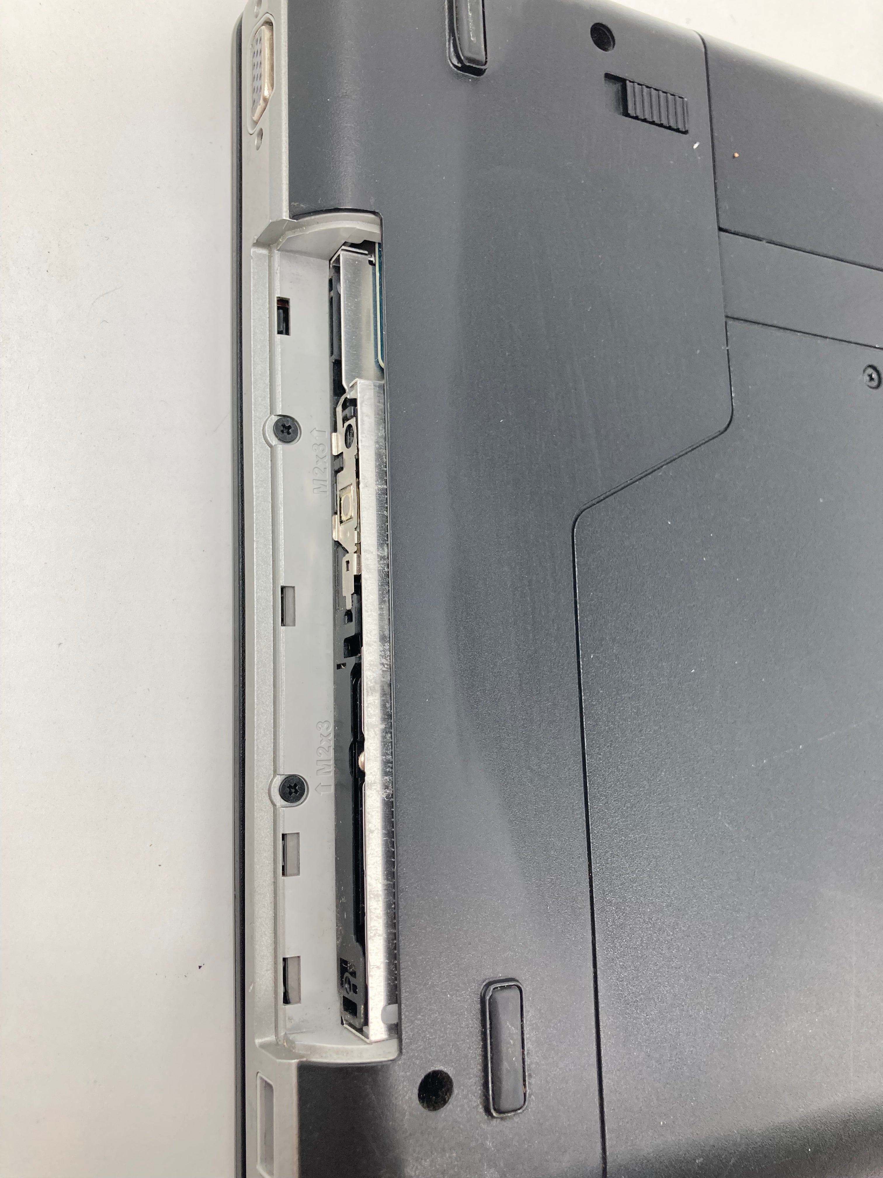 Dell Latitude E5530 15.6" Screen i3 3rd Gen 4GB RAM No SSD No OS