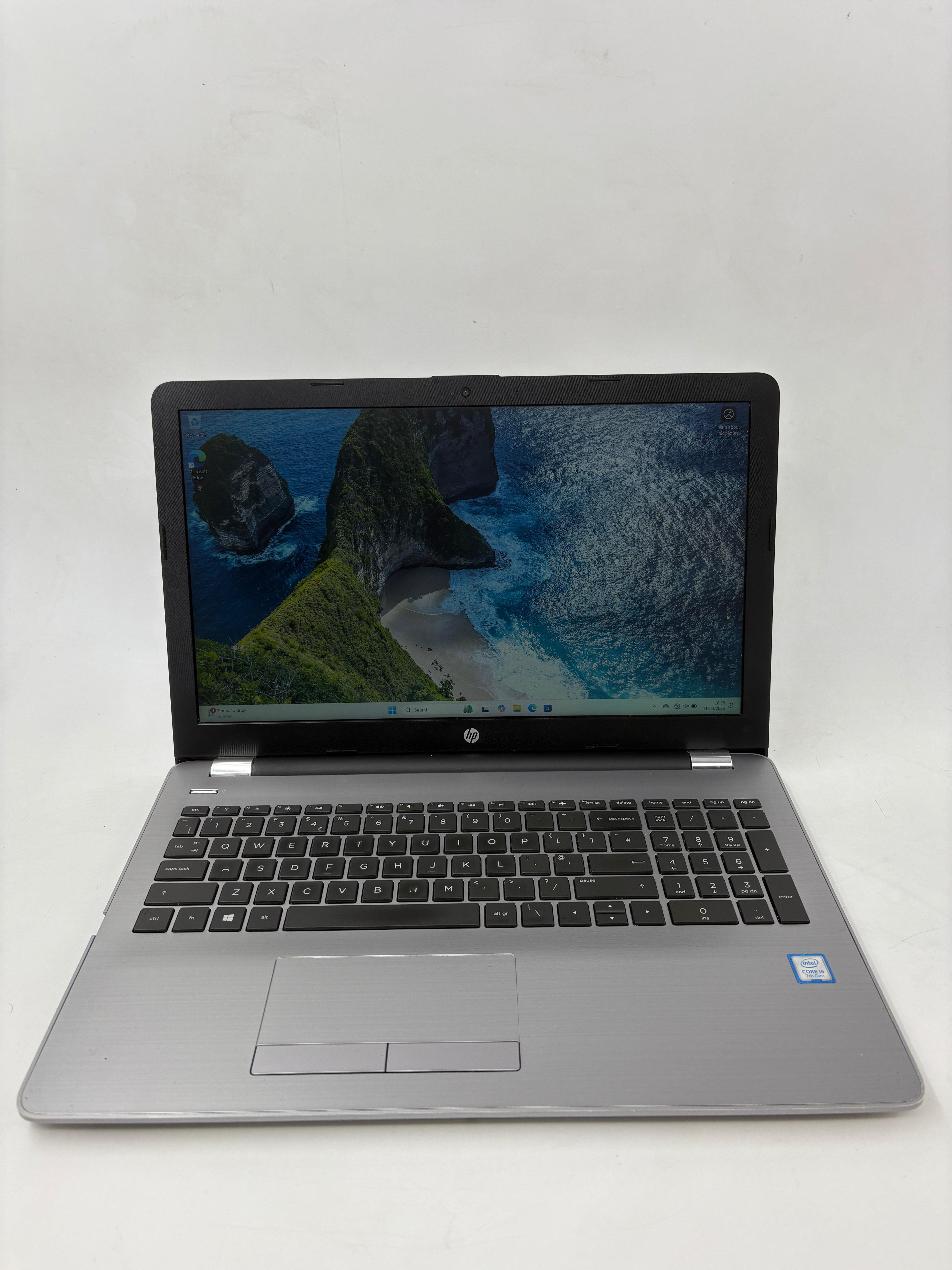 HP Laptop 250 G6 15.6" Screen i5 7th Gen 8GB RAM 256GB SSD W10