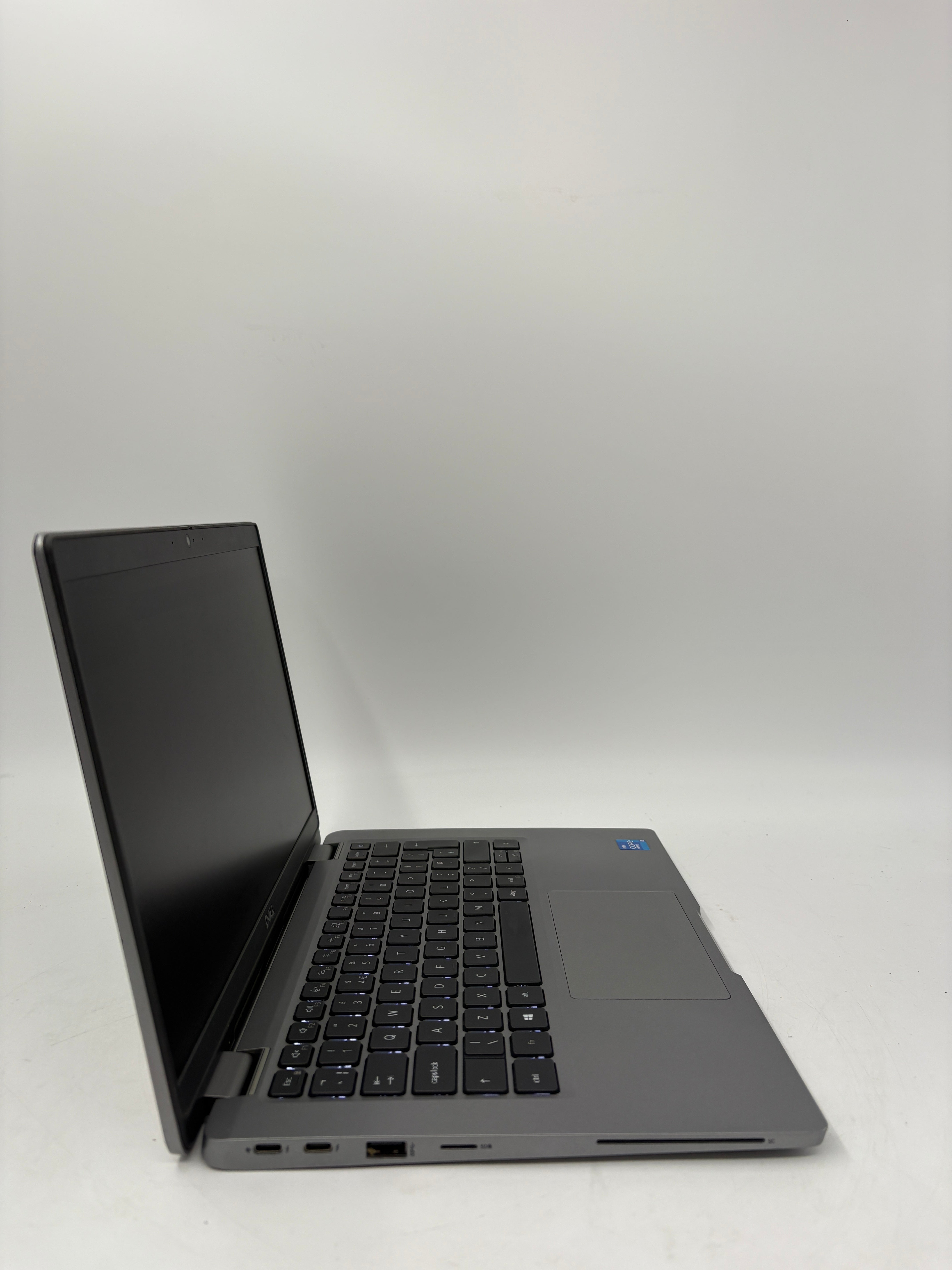 Dell Laptop Latitude 5320 13.3" Screen i5 11th Gen 8GB RAM 256GB SSD W11