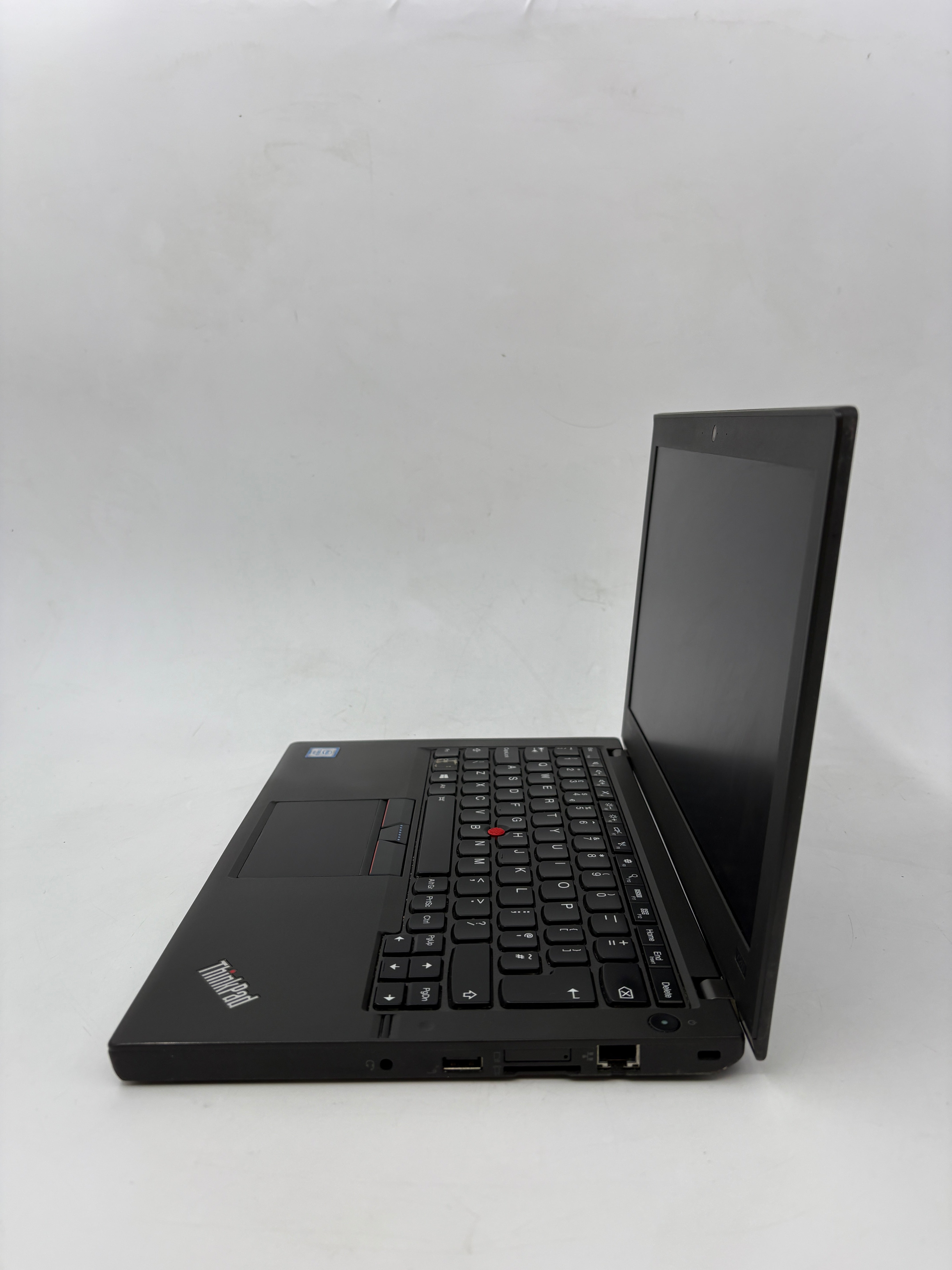 Lenovo Laptop ThinkPad X260 12.5" Screen i5 6th Gen 8GB RAM 256GB SSD W10