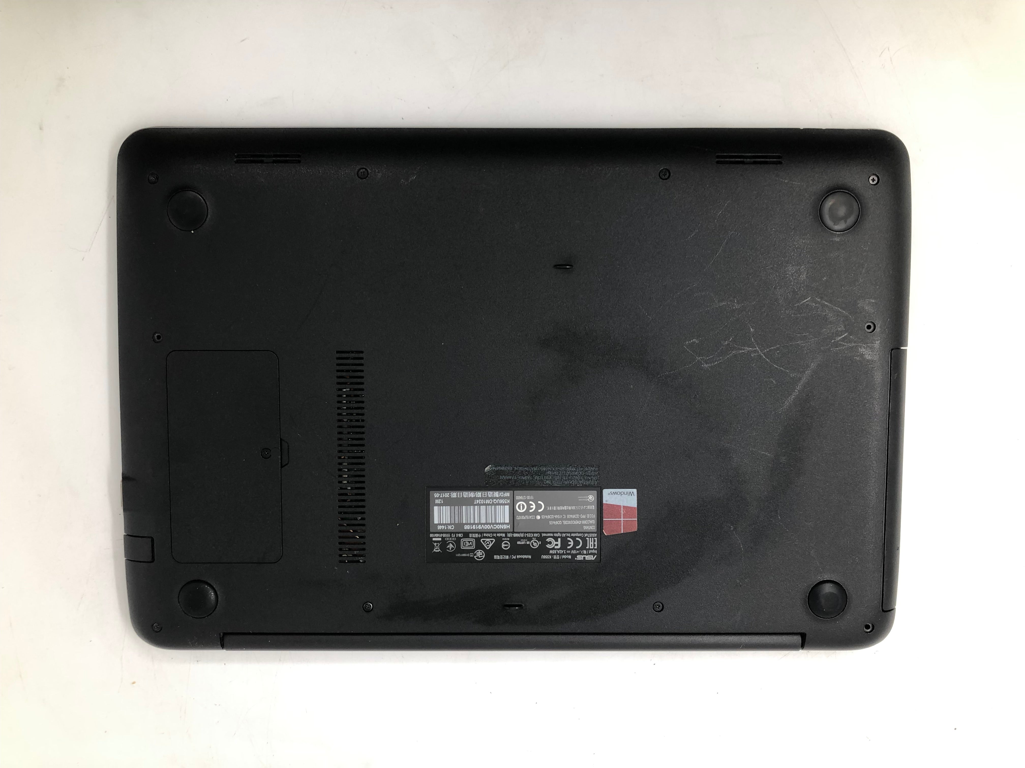 Asus Laptop K556U 15" i7 7th Gen 12GB RAM GeForce 940MX No HDD No OS *Spares*