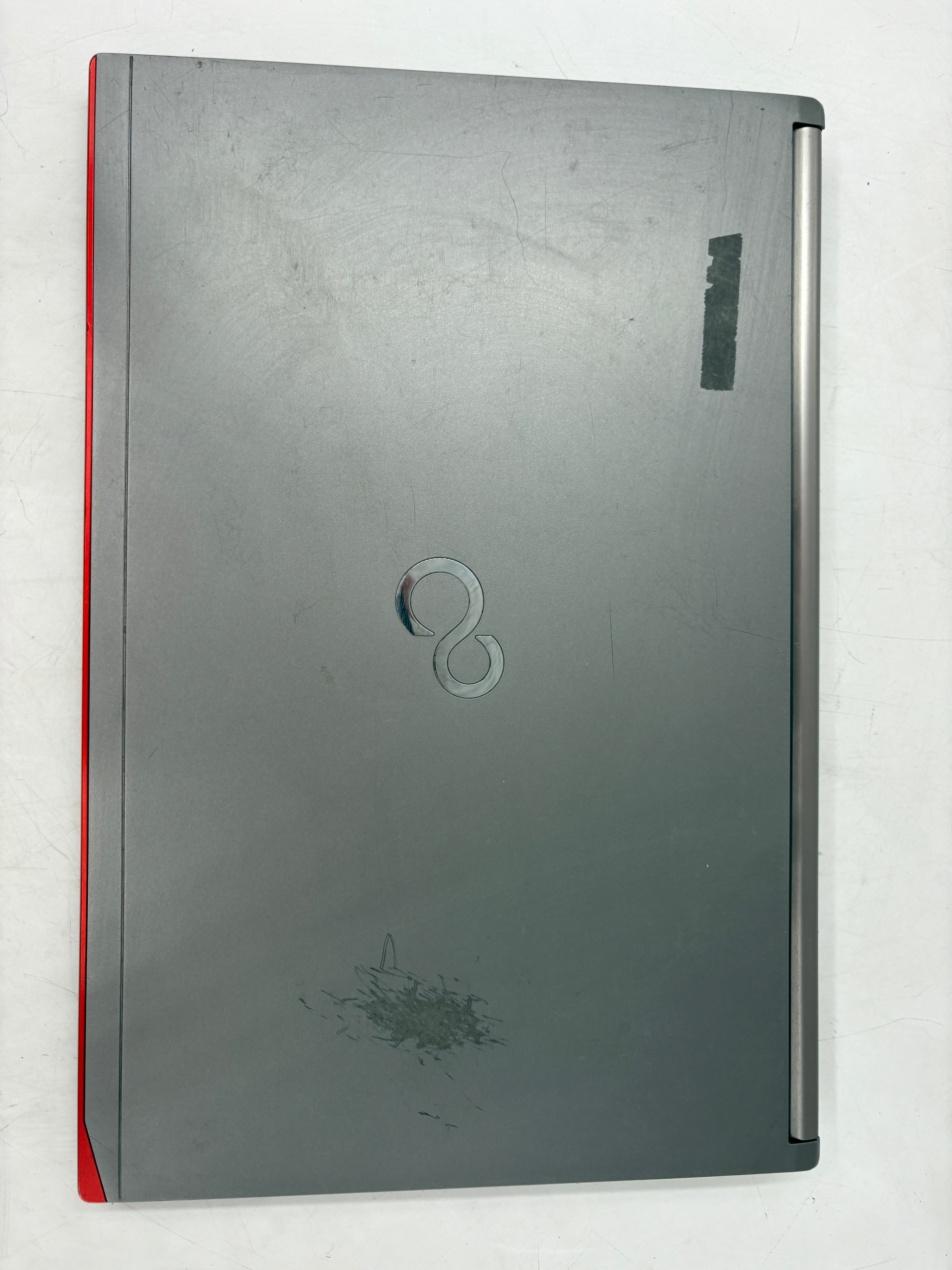 Fujitsu Laptop LifeBook E756 15.6" Screen i5 6th Gen 8GB RAM NO SSD NO OS