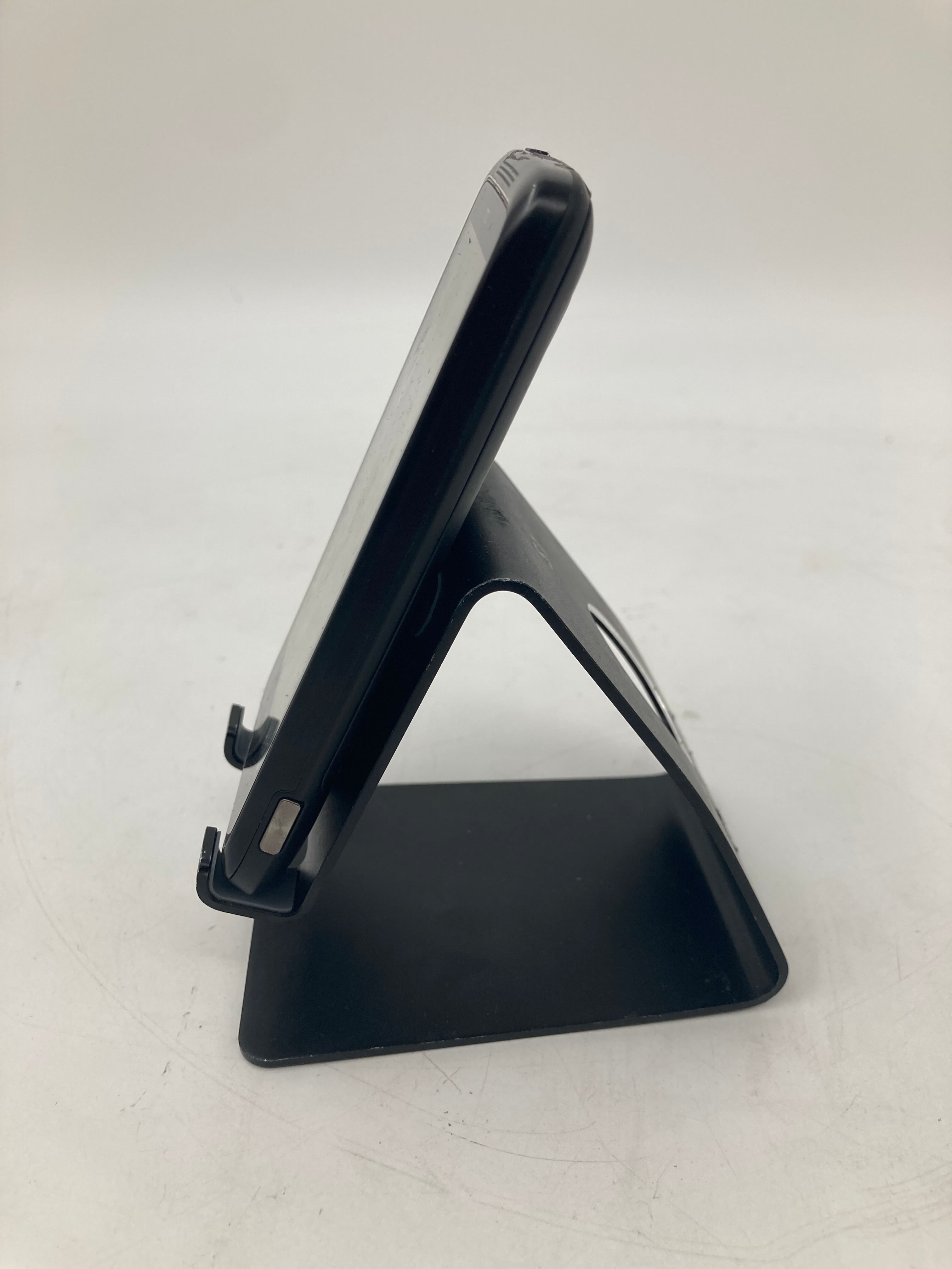 HTC Mircosoft 7 Trophy 4" Screen 8GB Storage Network Locked