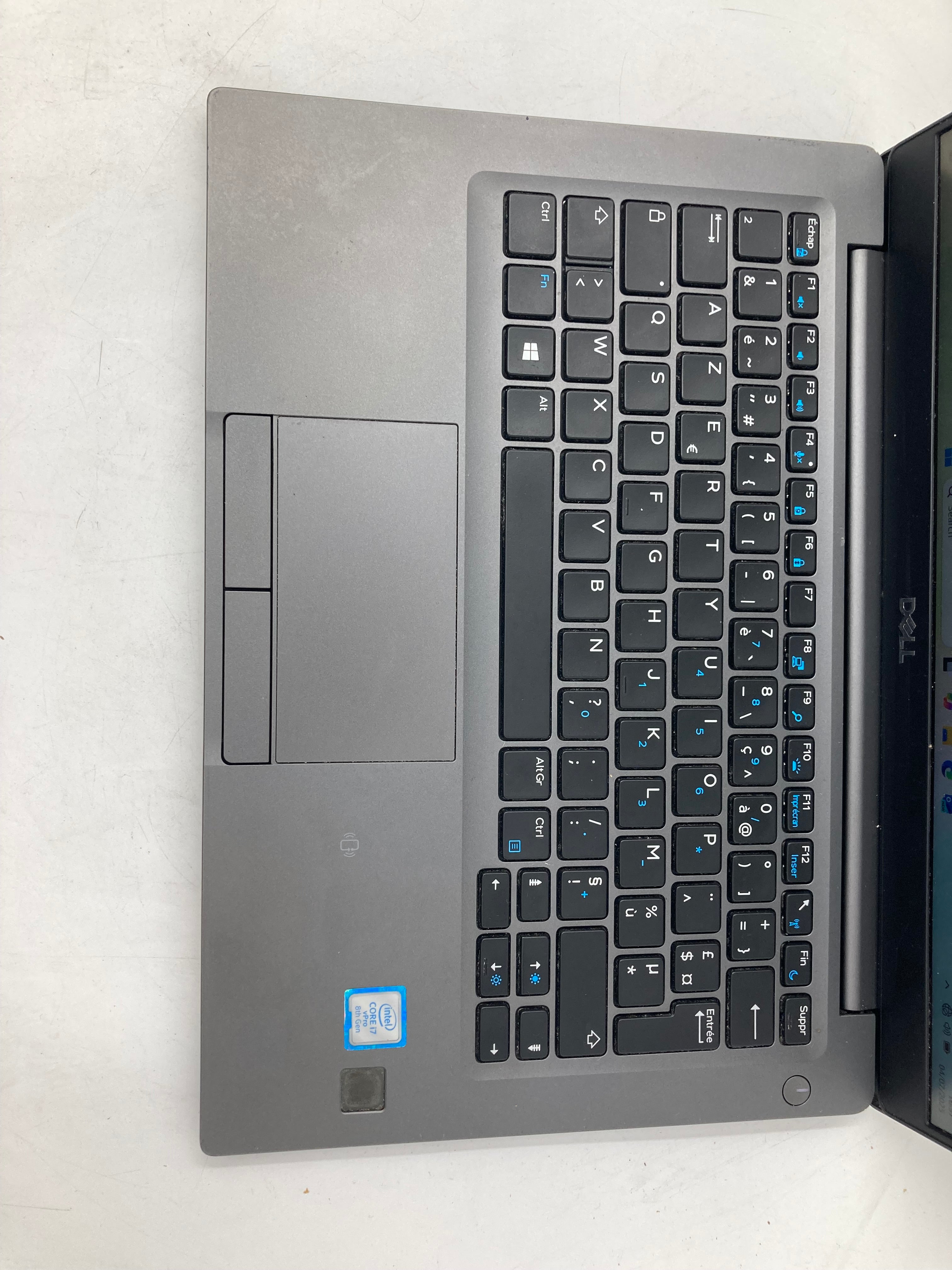 Dell Latitude 7390 13" Screen i7 8th Gen 16GB RAM 256GB SSD Win 11 *Spares*