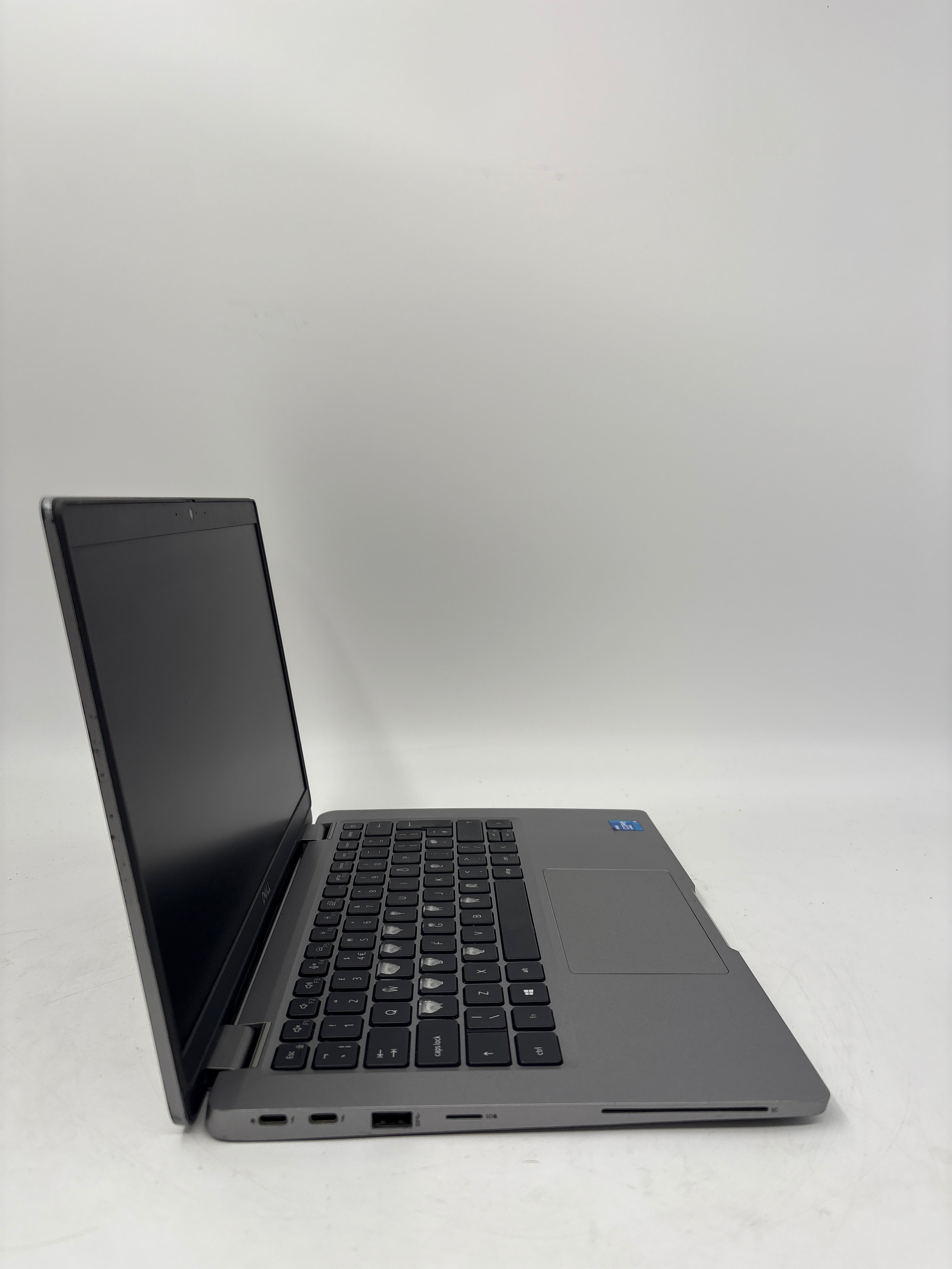Dell Laptop Latitude 5320 13.3" Screen i5 11th Gen 8GB RAM 256GB SSD W11