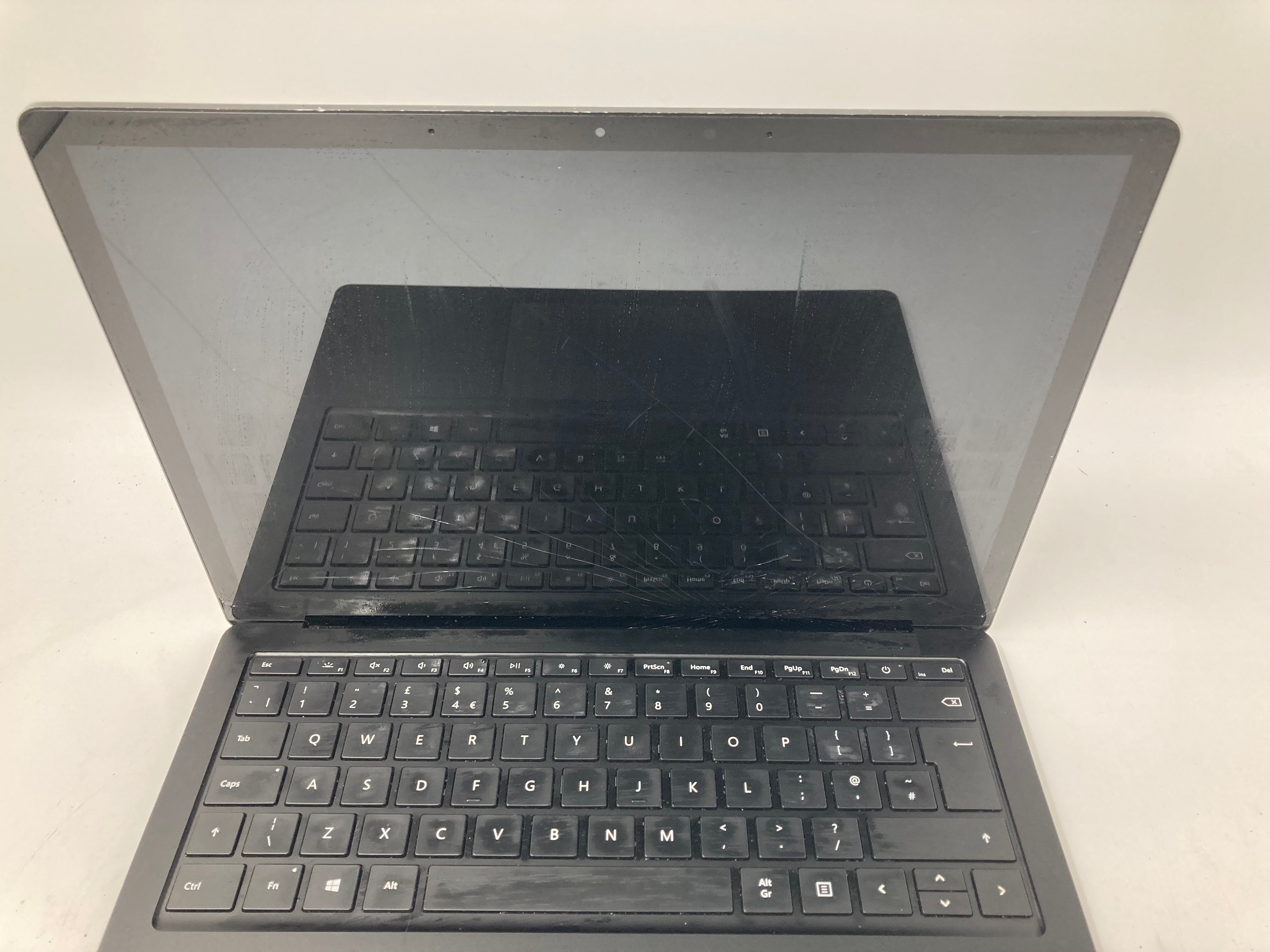 Microsoft Surface Laptop 3 13" i5 10th Gen 8GB RAM 256GB SSD W11