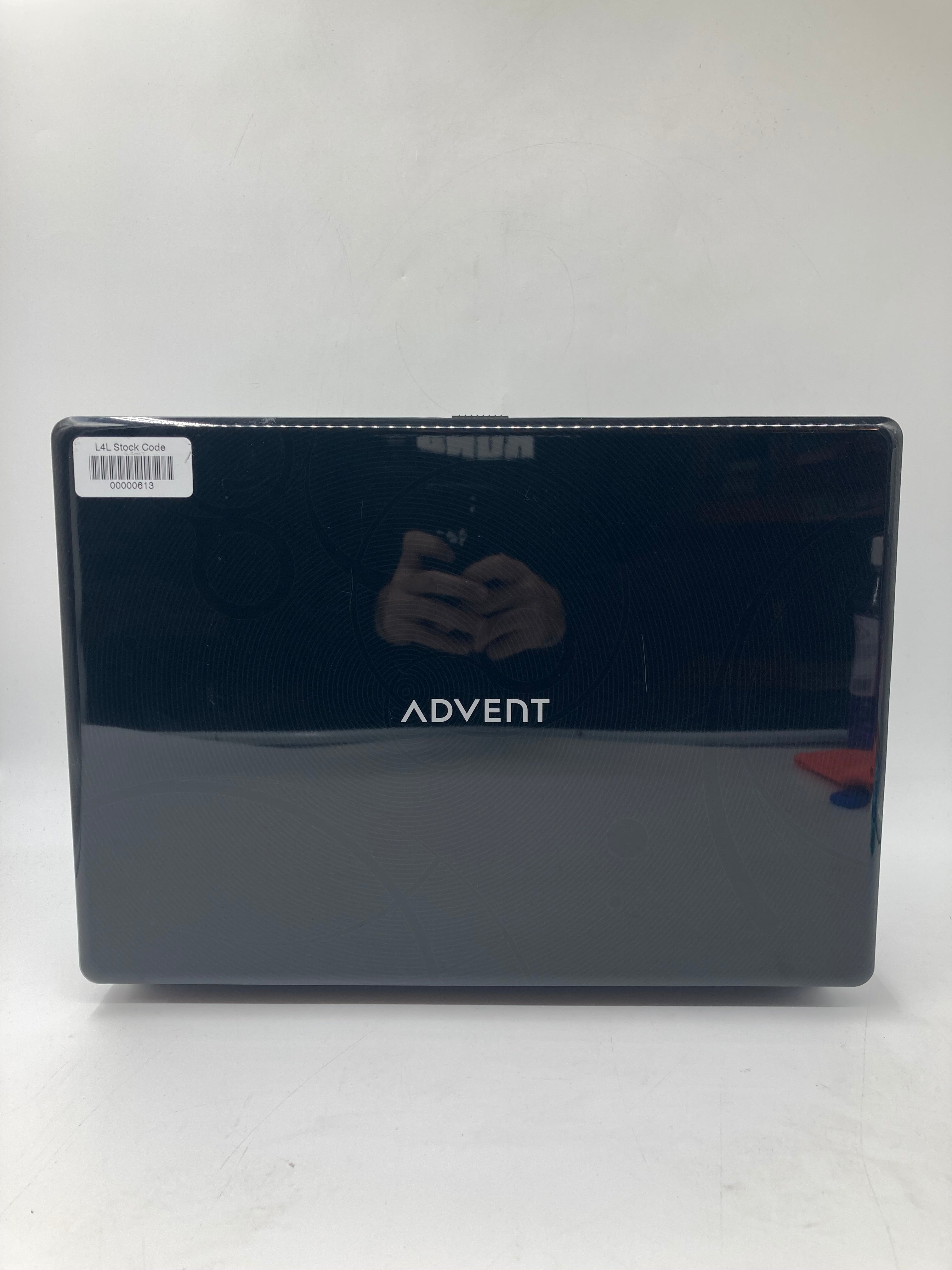 Advent Roma 1000 Spares: Celeron C900, 3GB RAM, 15.6" HD Screen (No SSD/No OS)