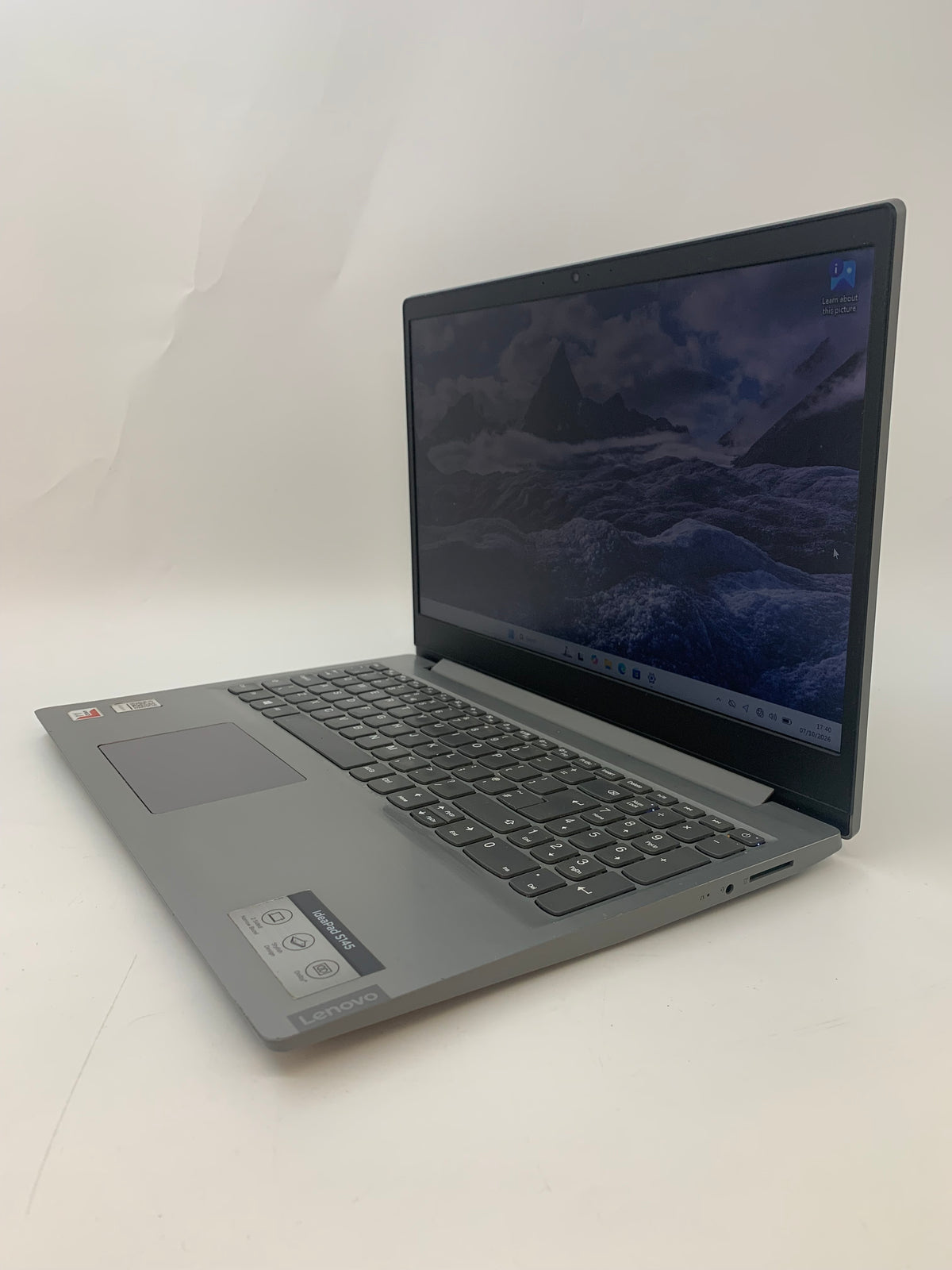 Lenovo IdeaPad S145-15AST | 15.6" HD | AMD Radeon R3 | 4GB RAM | 128GB SSD | W11 Pro
