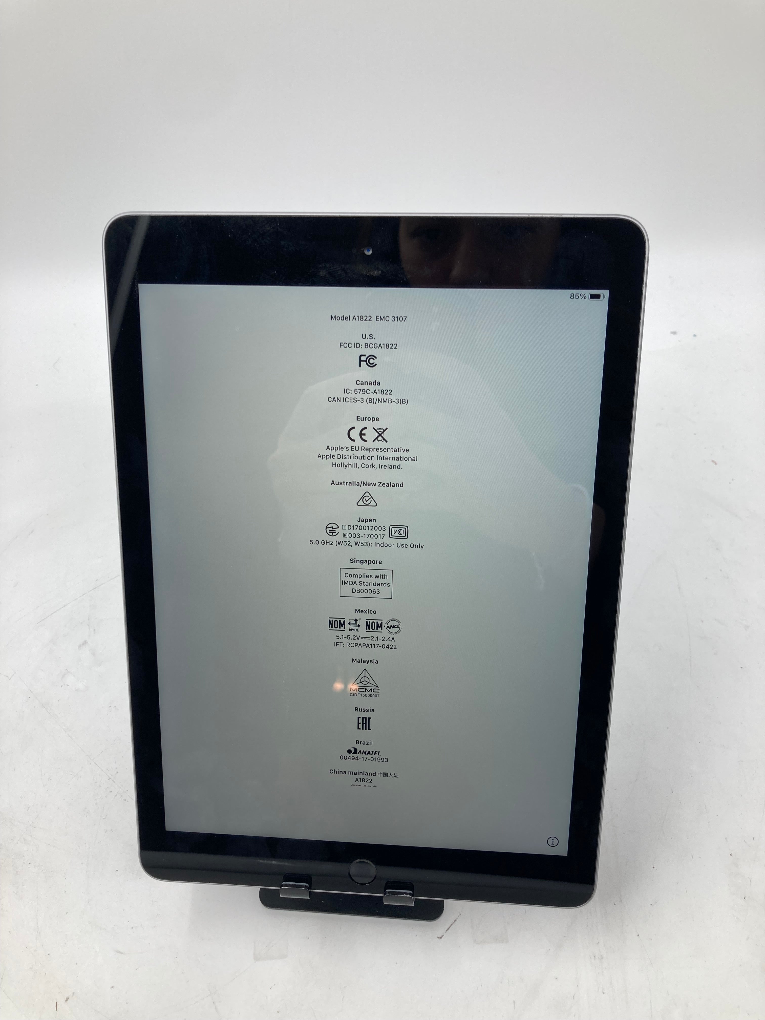 Apple iPad Air 2 5th Gen 9th Gen 16GB 32GB 64GB Silver Grey *Spares* Lot of 3