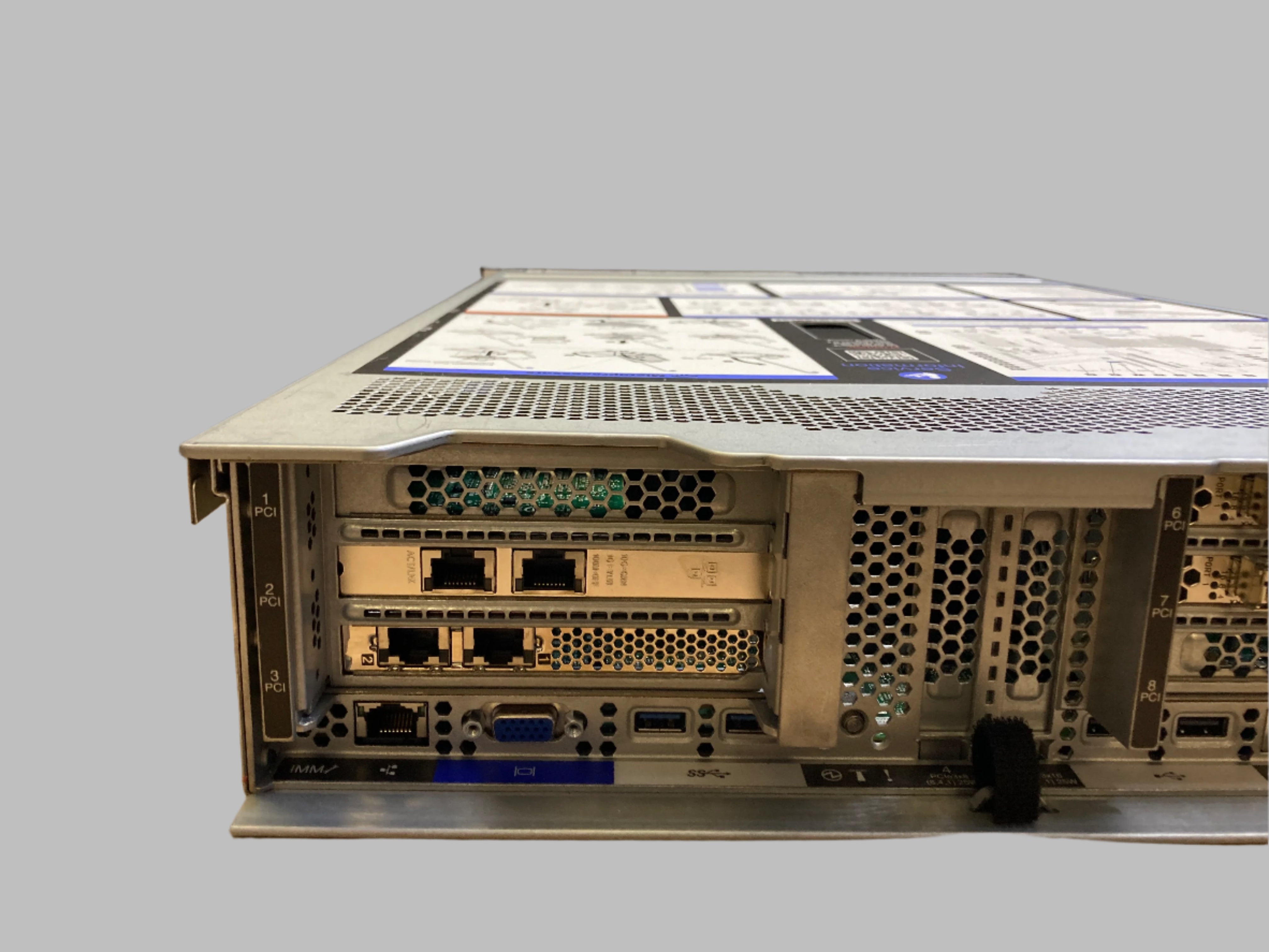 IBM System X 3650 M5 2x Xeon E5-2640 v3 32GB RAM 24x SFF Bay No HDD