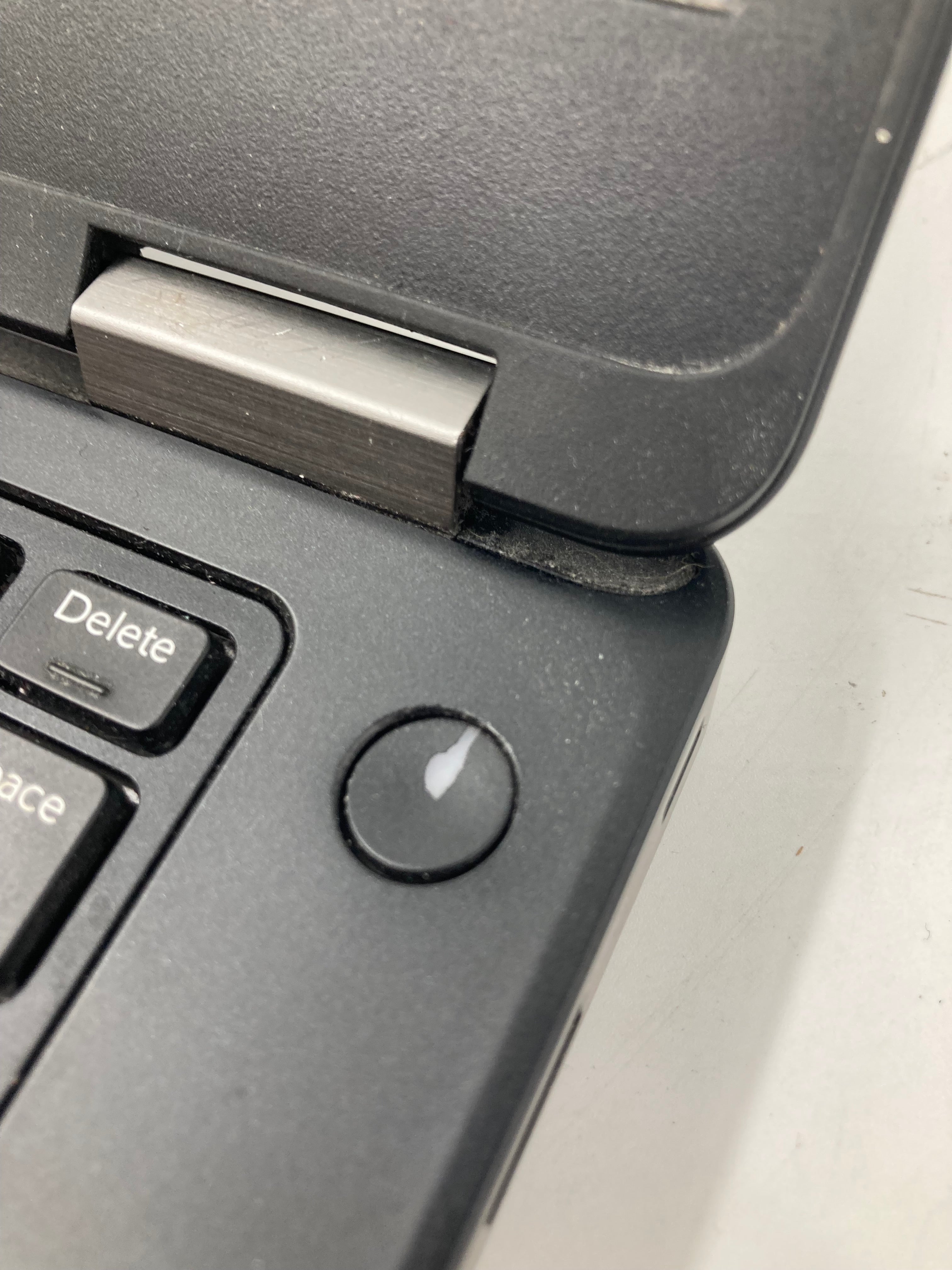 Dell Latitude E5470 14" Screen i5 6th Gen 4GB RAM No SSD -Spares-