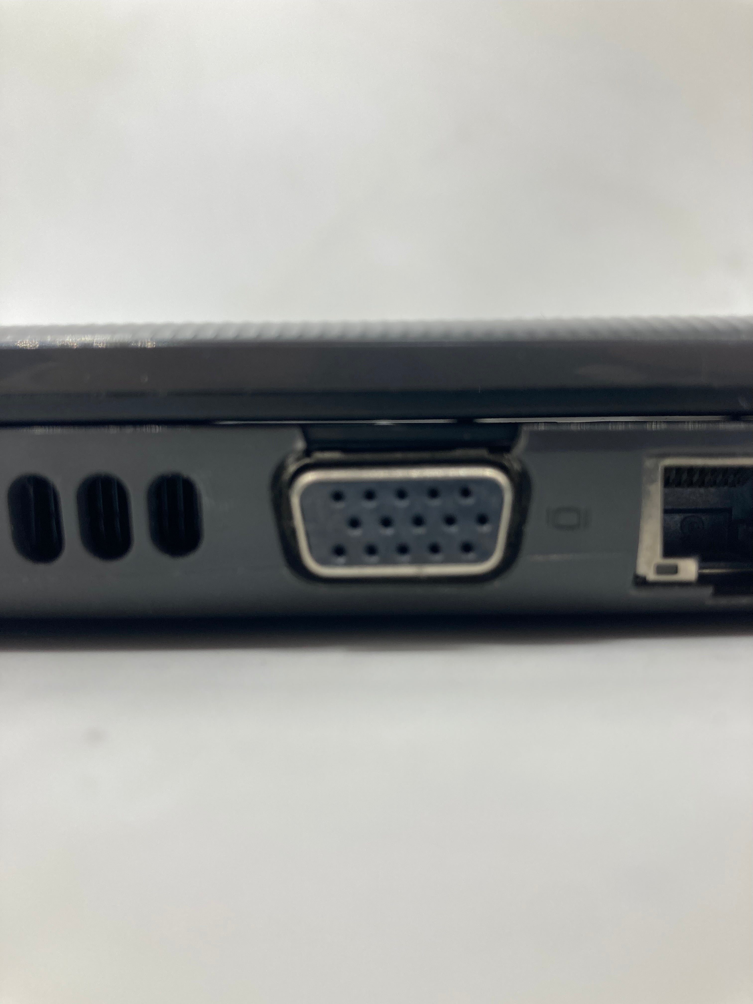 HP 255 G5 15" Screen AMD A6 7th gen 4GB RAM No SSD No OS *Spares"