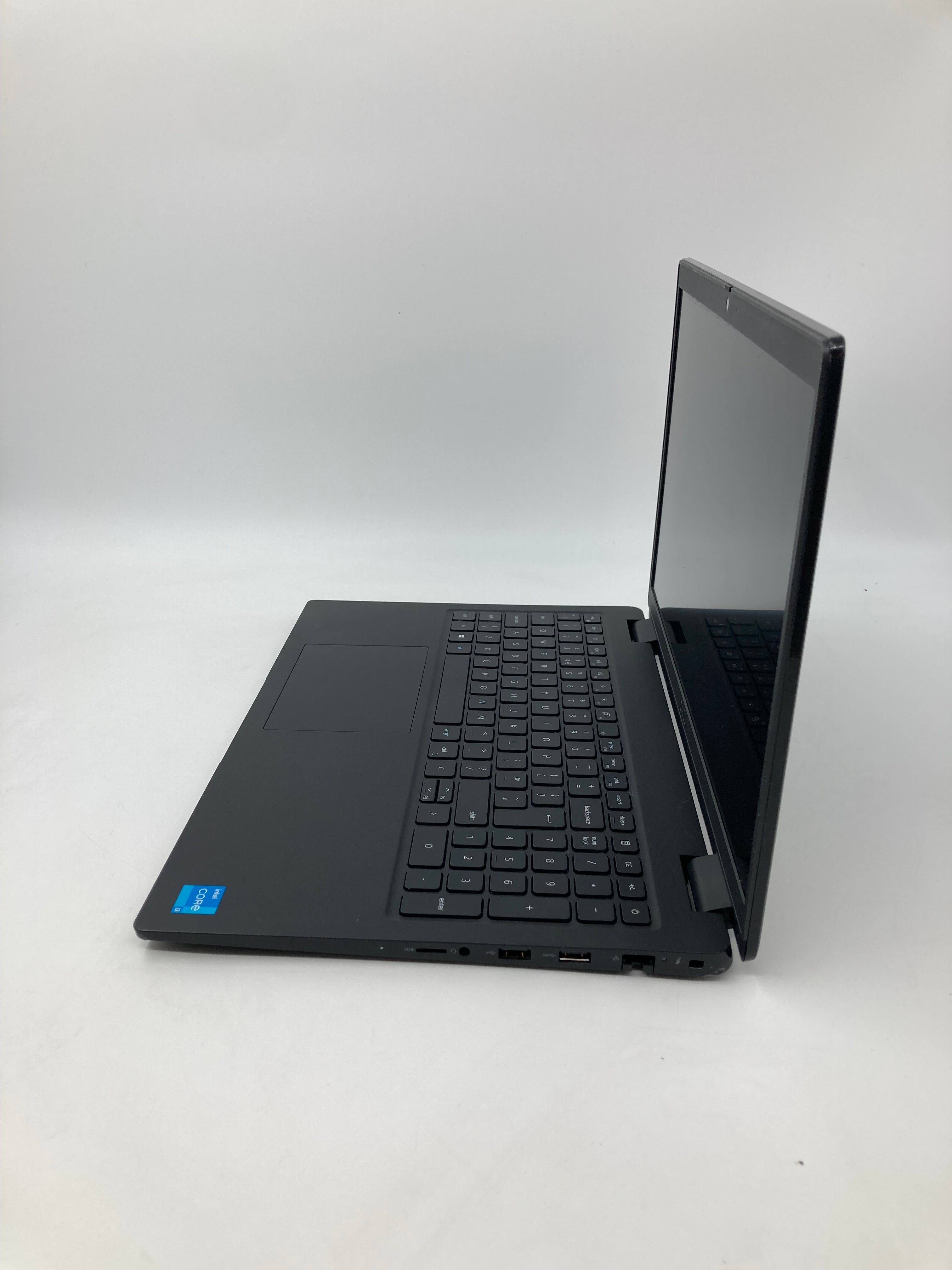 Dell Latitude 3520 15.6" Screen i3 11th Gen 8GB RAM No SSD No OS