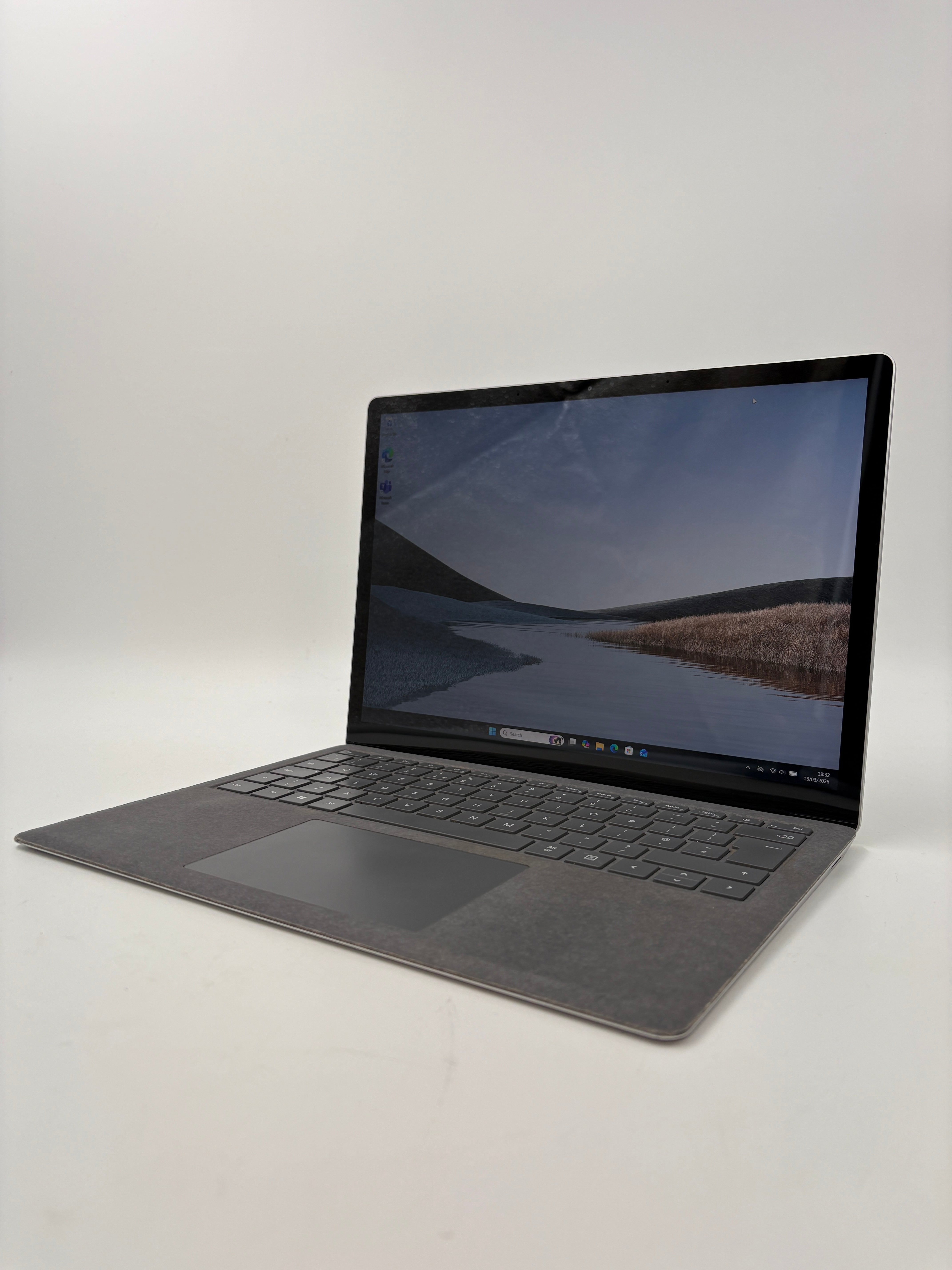 Microsoft Surface Laptop 3 | 13.5" Touchscreen | i5 10th Gen | 8GB | 128GB | W11 | Grade B