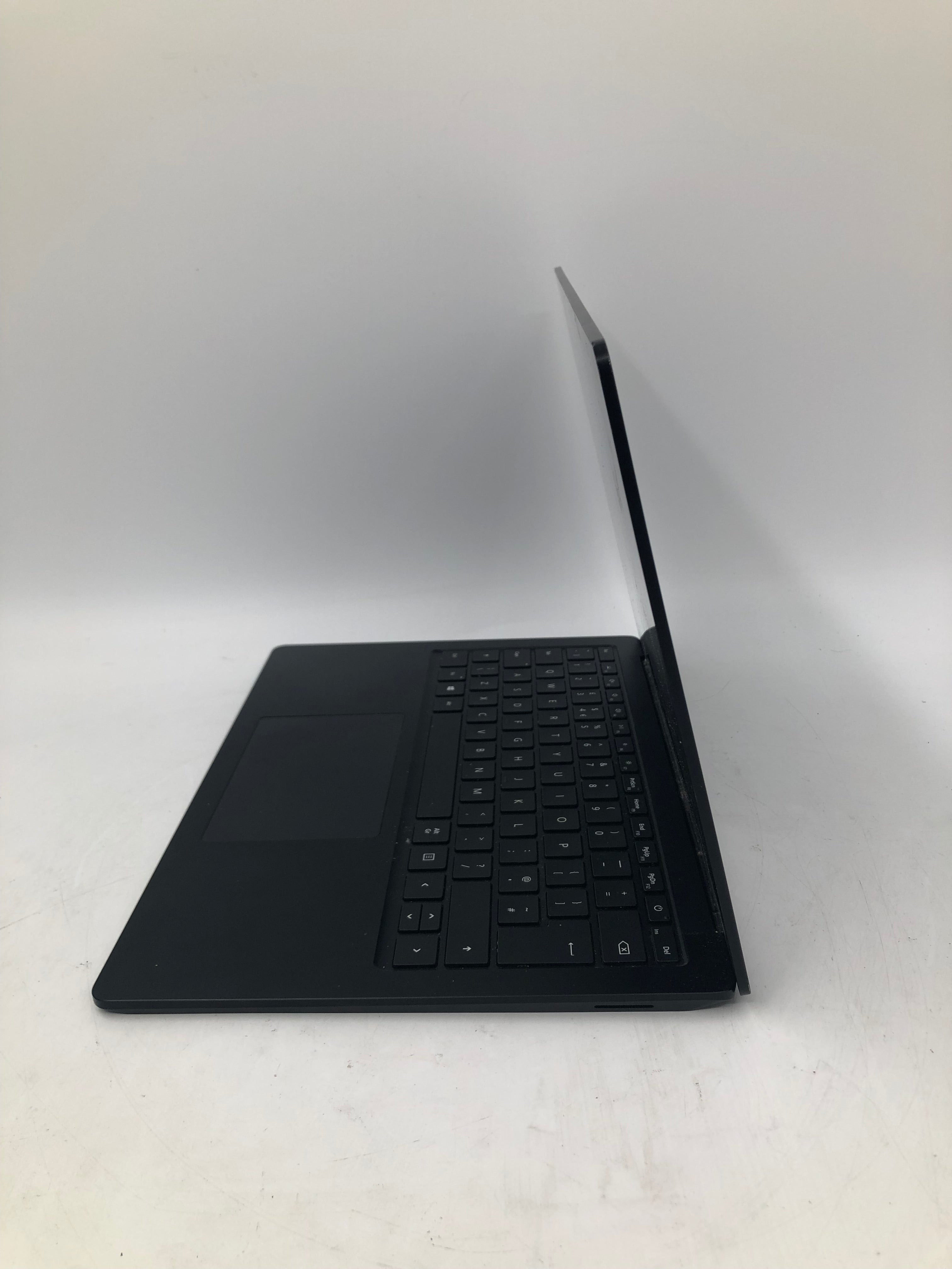Microsoft Surface Laptop 3 13" Screen i5 10th Gen 8GB RAM 256 SSD W11