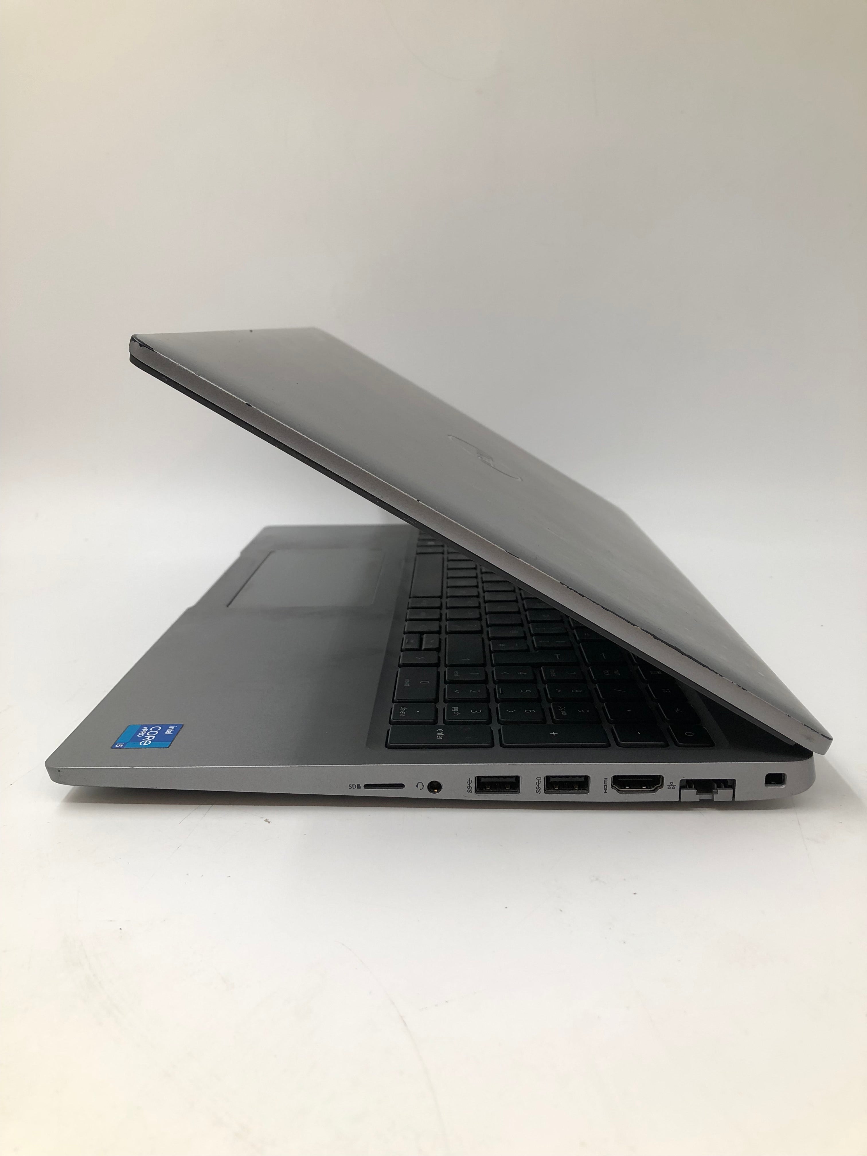 Dell Latitude 5520 Spares: i5 11th Gen CPU, 8GB RAM, 15.6" Screen (No SSD/No OS)
