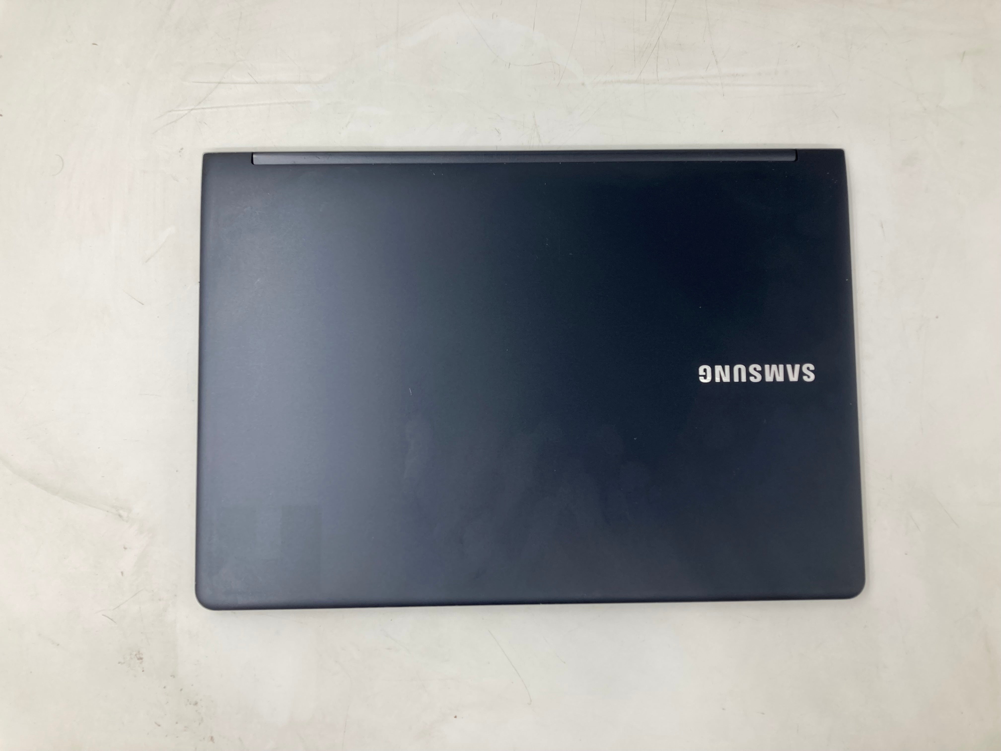 Samsung Laptop NP900X3C 13.3" Screen i7 3rd Gen 4GB Ram No Storage No OS