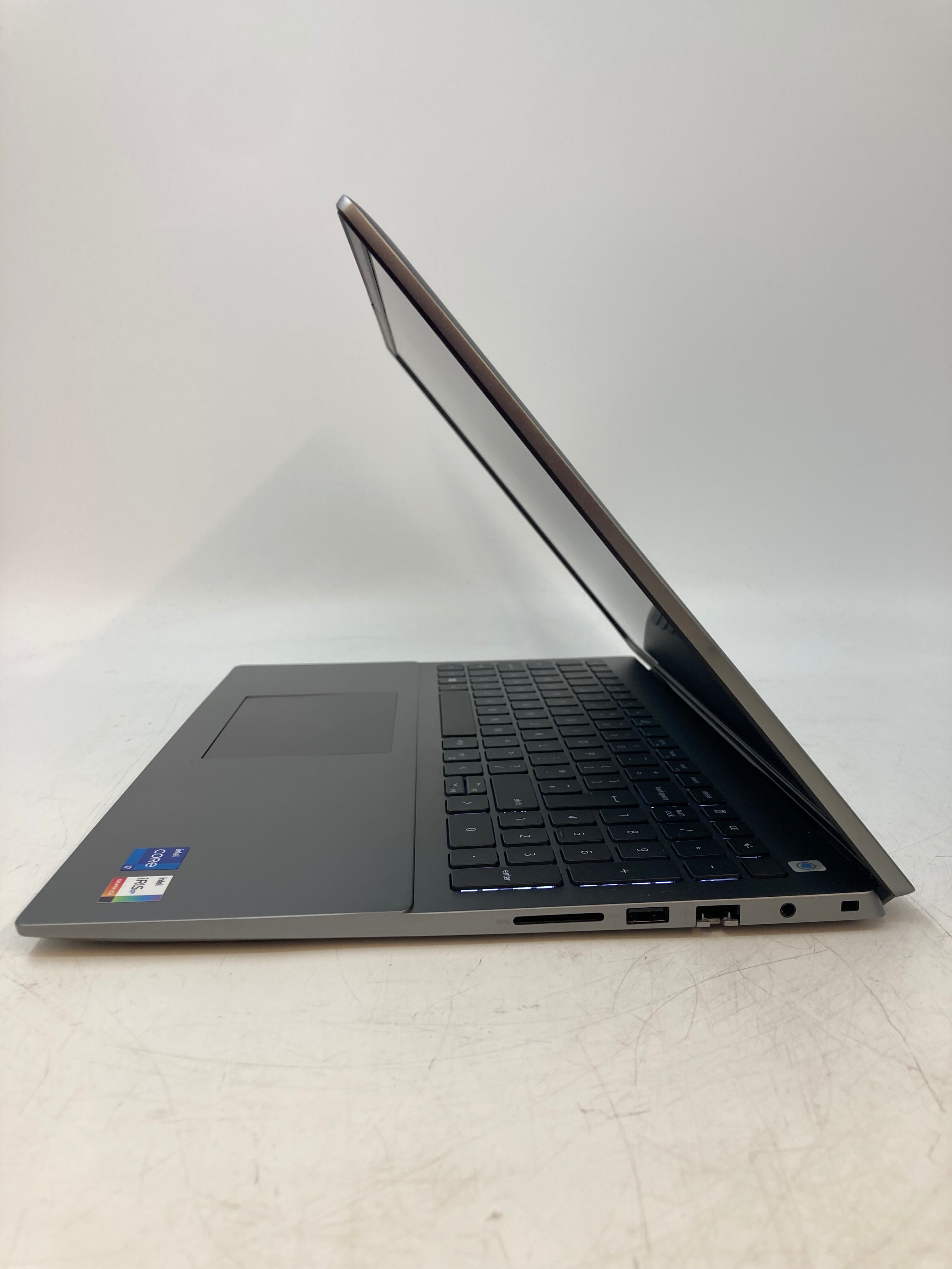 Dell Vostro 5620 | 16" WUXGA | i7 12th Gen | 16GB RAM | 512GB SSD | W11 Pro
