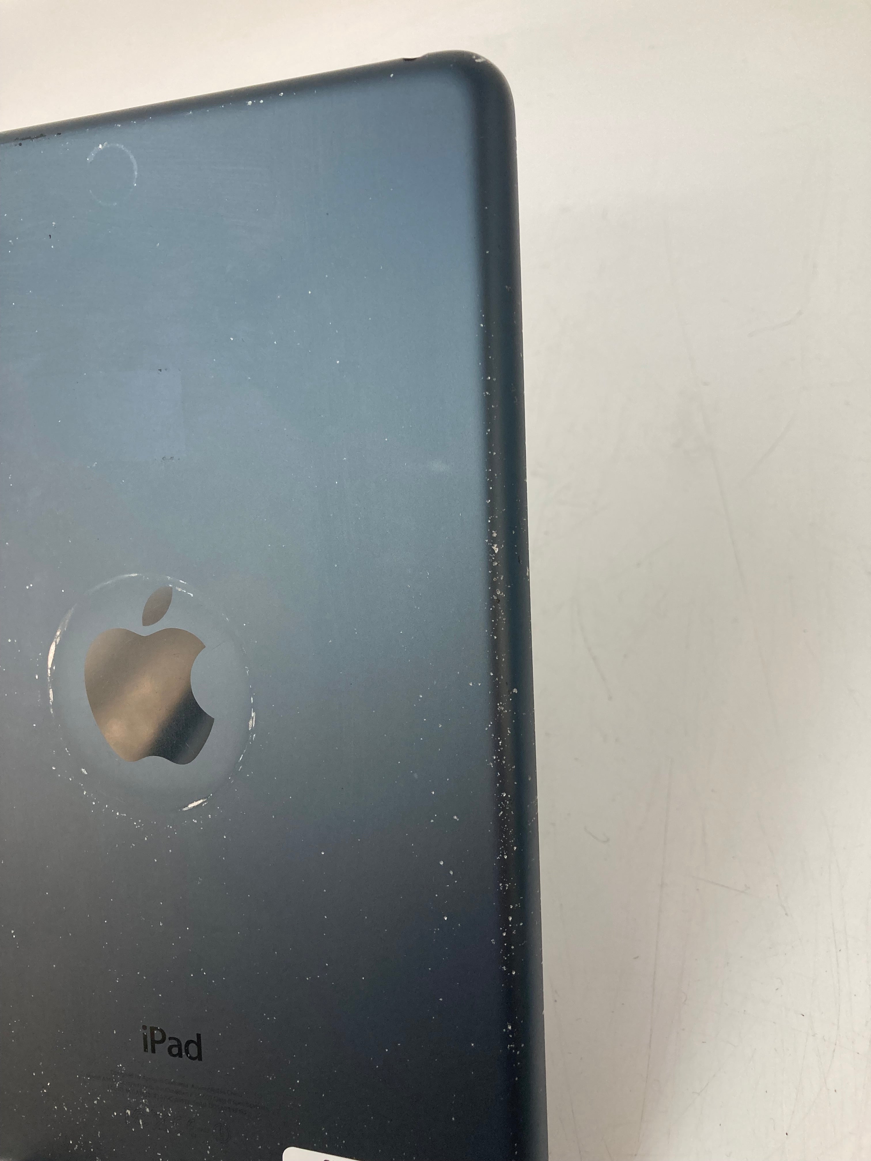 Refurbished Apple iPad Mini (2012) 7.9" 16GB Grey - Grade C | Tech4Change