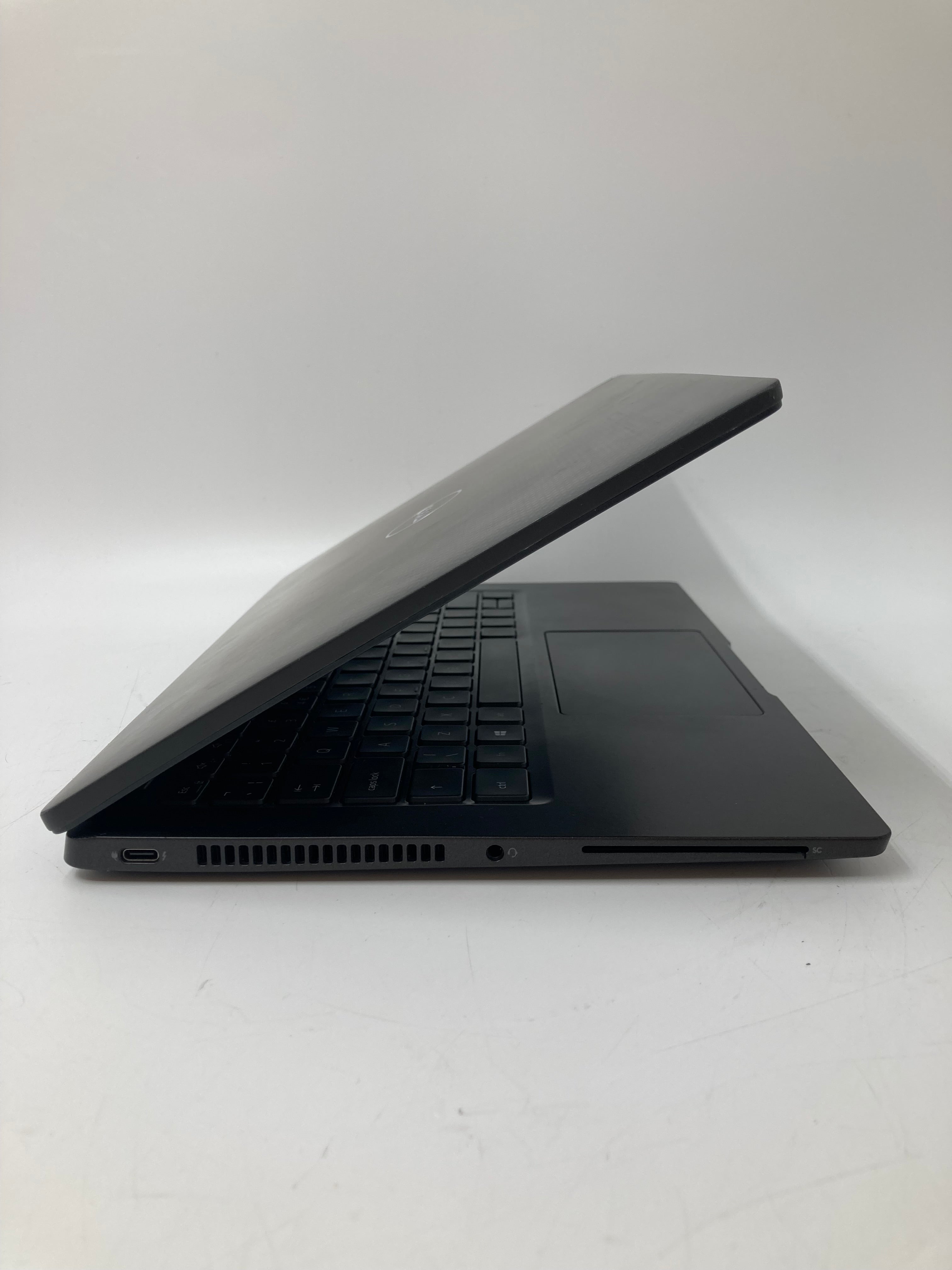 Dell Latitude 7420 | 14" FHD | i5 11th Gen CPU | 16GB RAM | 256GB SSD | W11 | Grade C