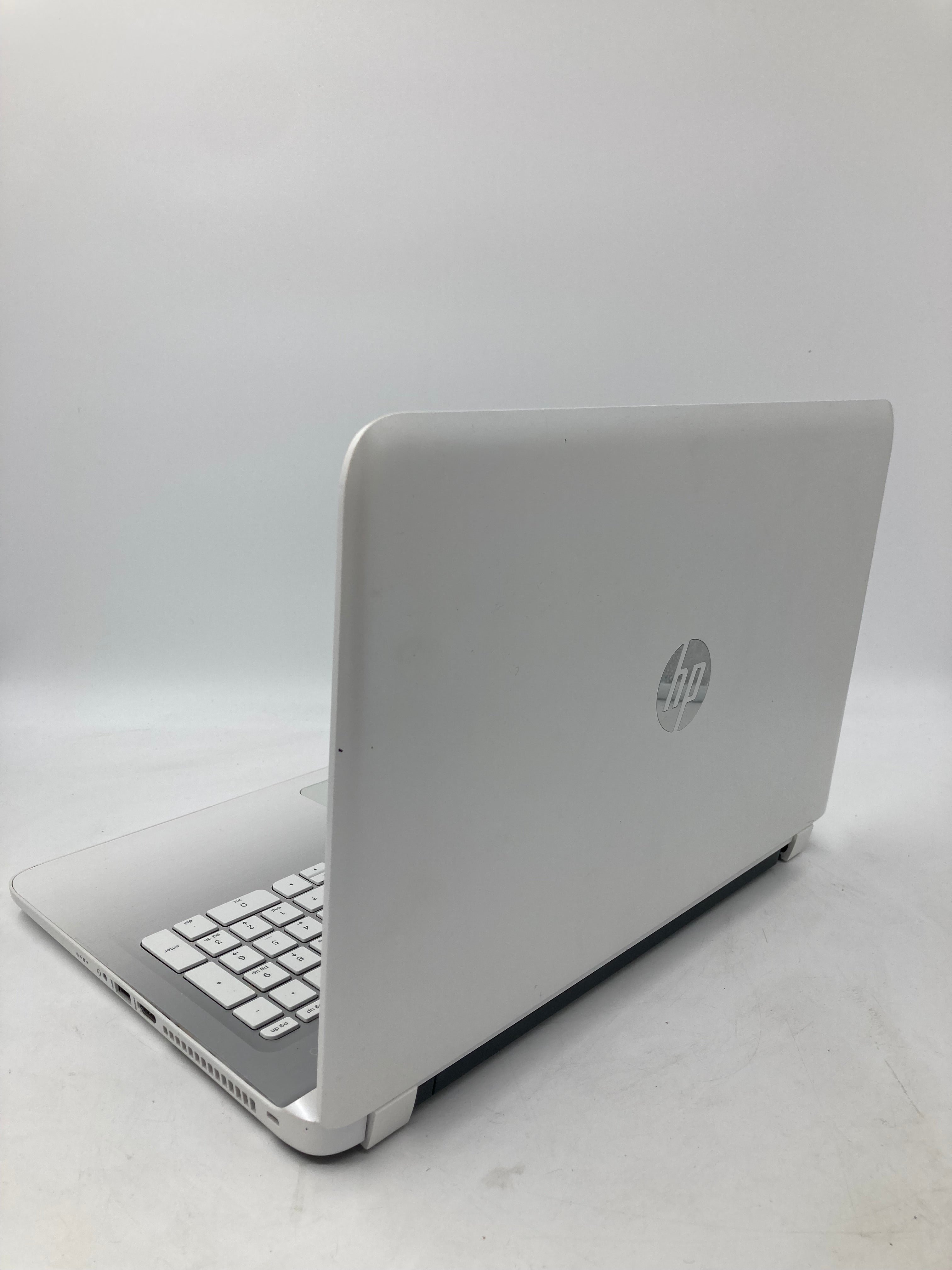 HP Pavilion 15" Screen i3 5th Gen 8GB RAM No SSD No OS
