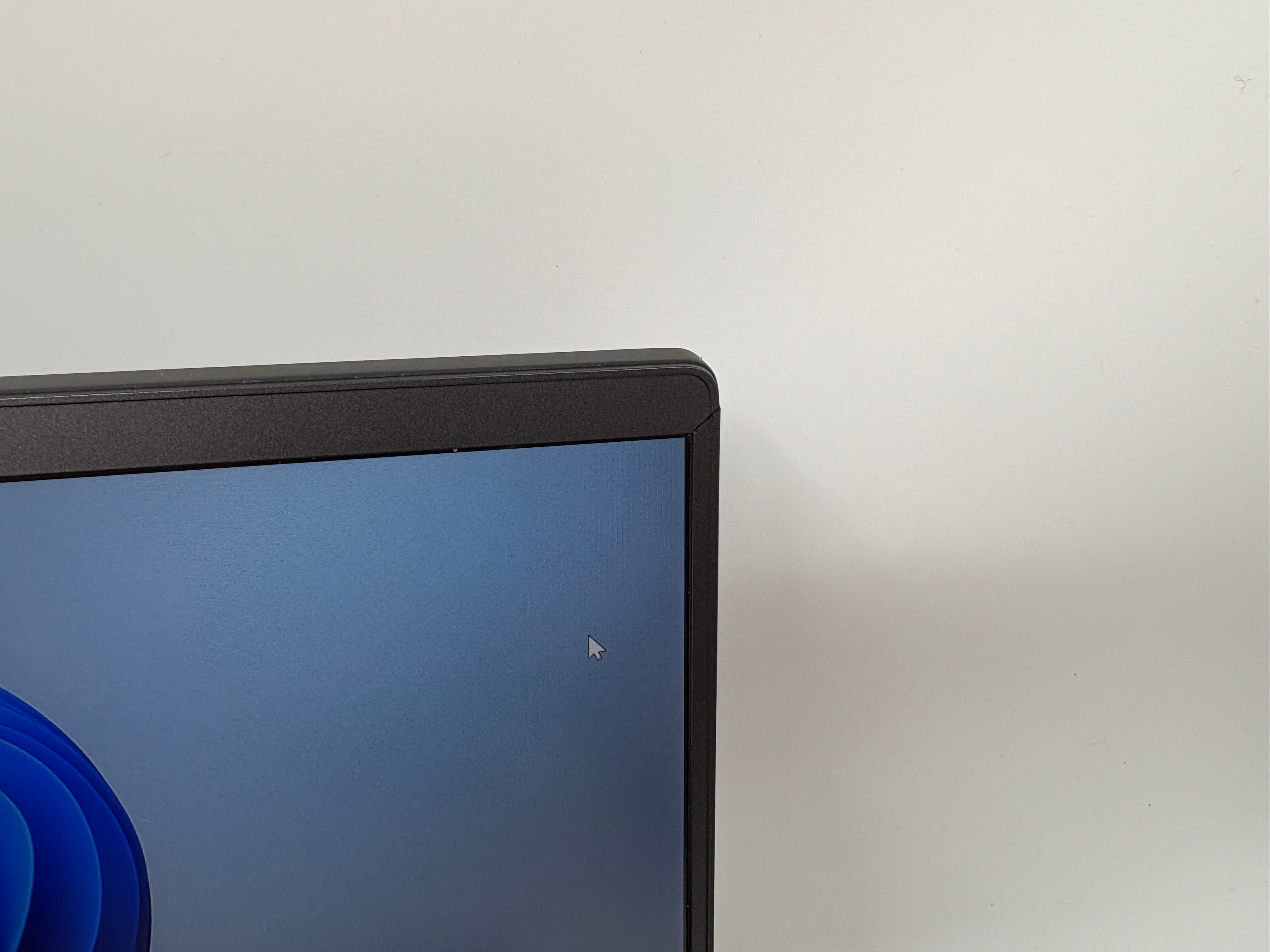 Dell Laptop Latitude 7400 14" Screen i7 8th Gen 8GB RAM 256GB SSD W11