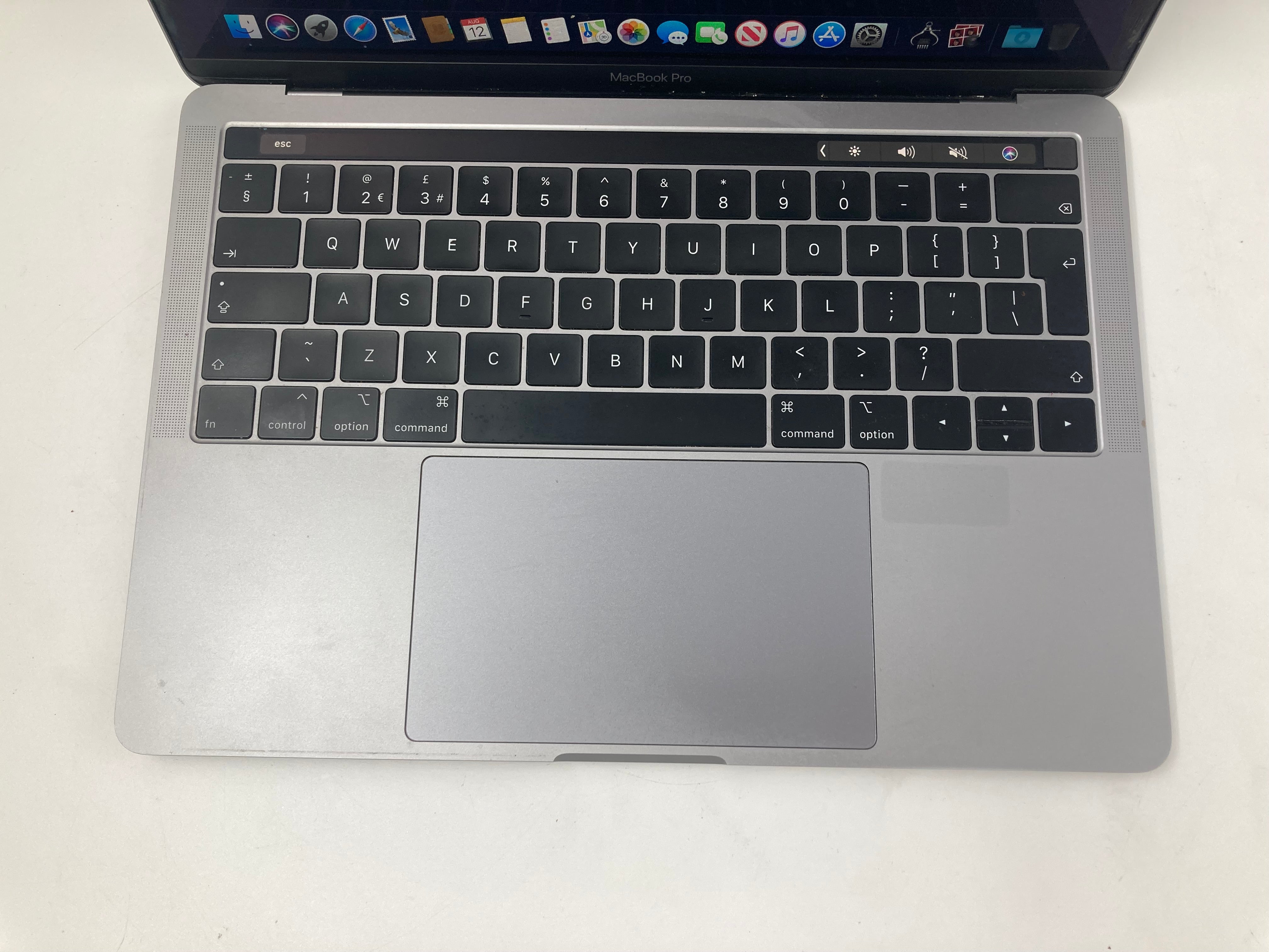 Apple MacBook Pro 2019 A1989 13" Screen i7 8th Gen 16GB RAM 250GB SSD OS Mojave