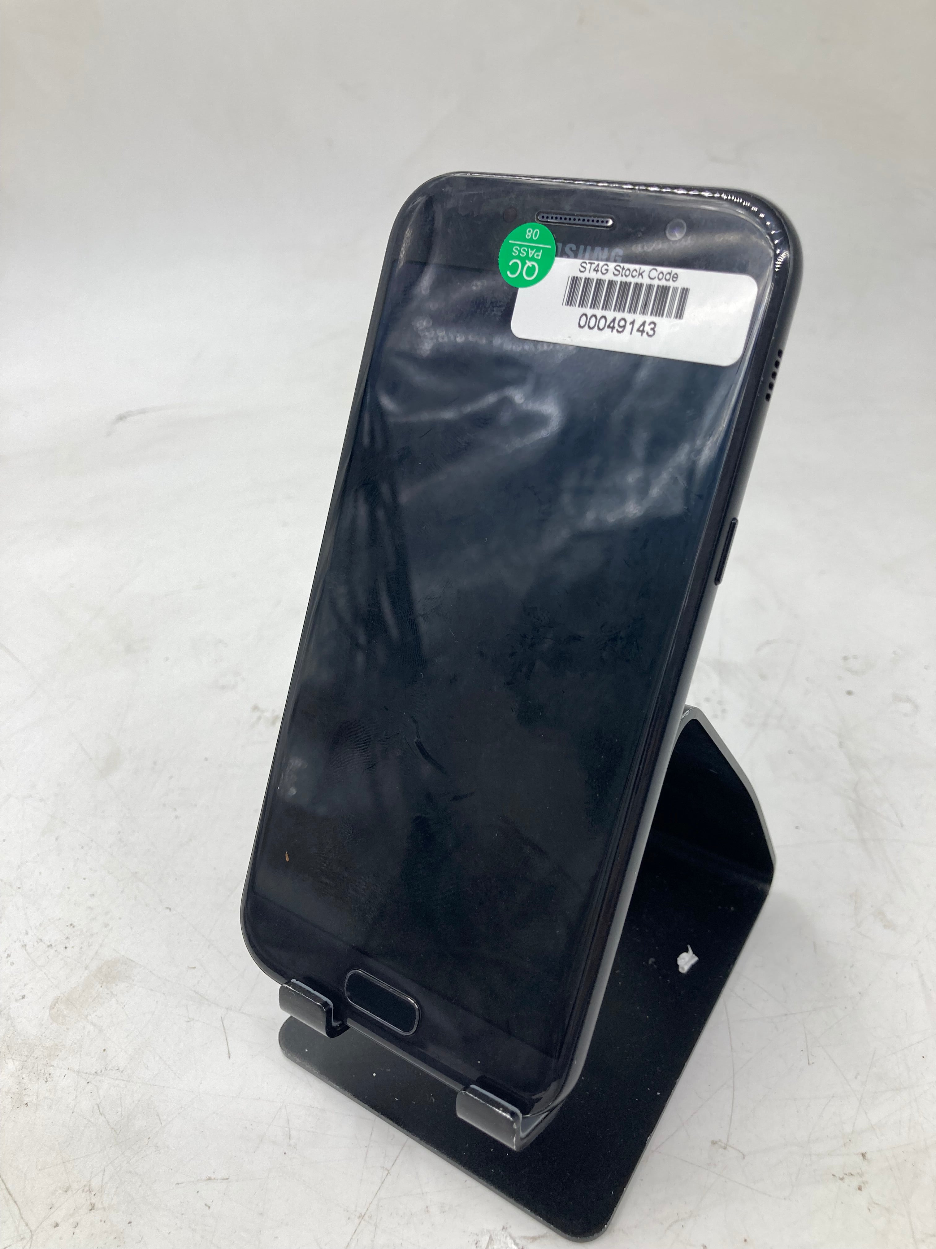 Samsung Galaxy A520 32GB Black - Unlocked Lot Of 6