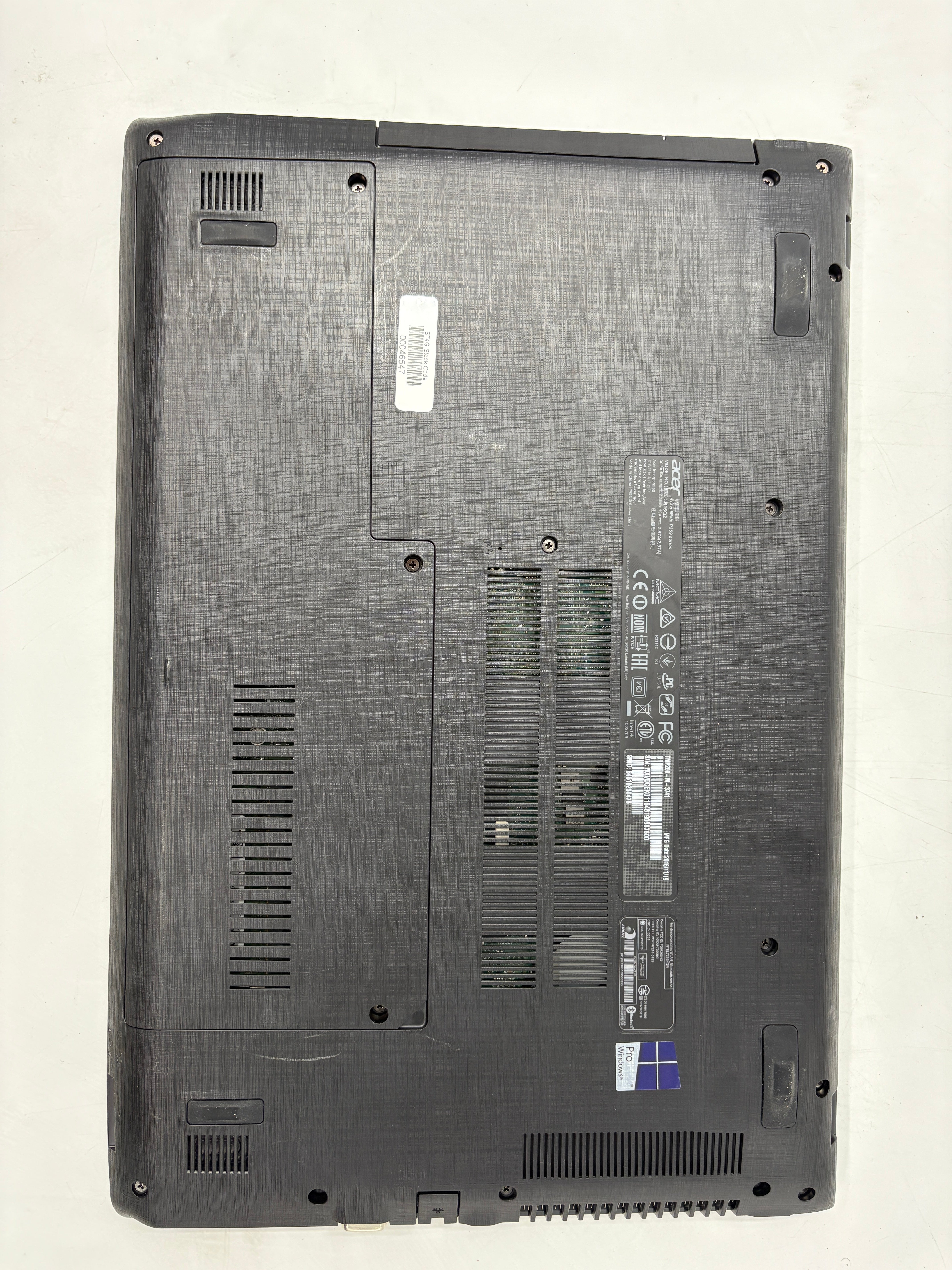 Acer Laptop Travelmate P259 15.6" Screen i3 6th Gen 4GB RAM NO SSD NO OS