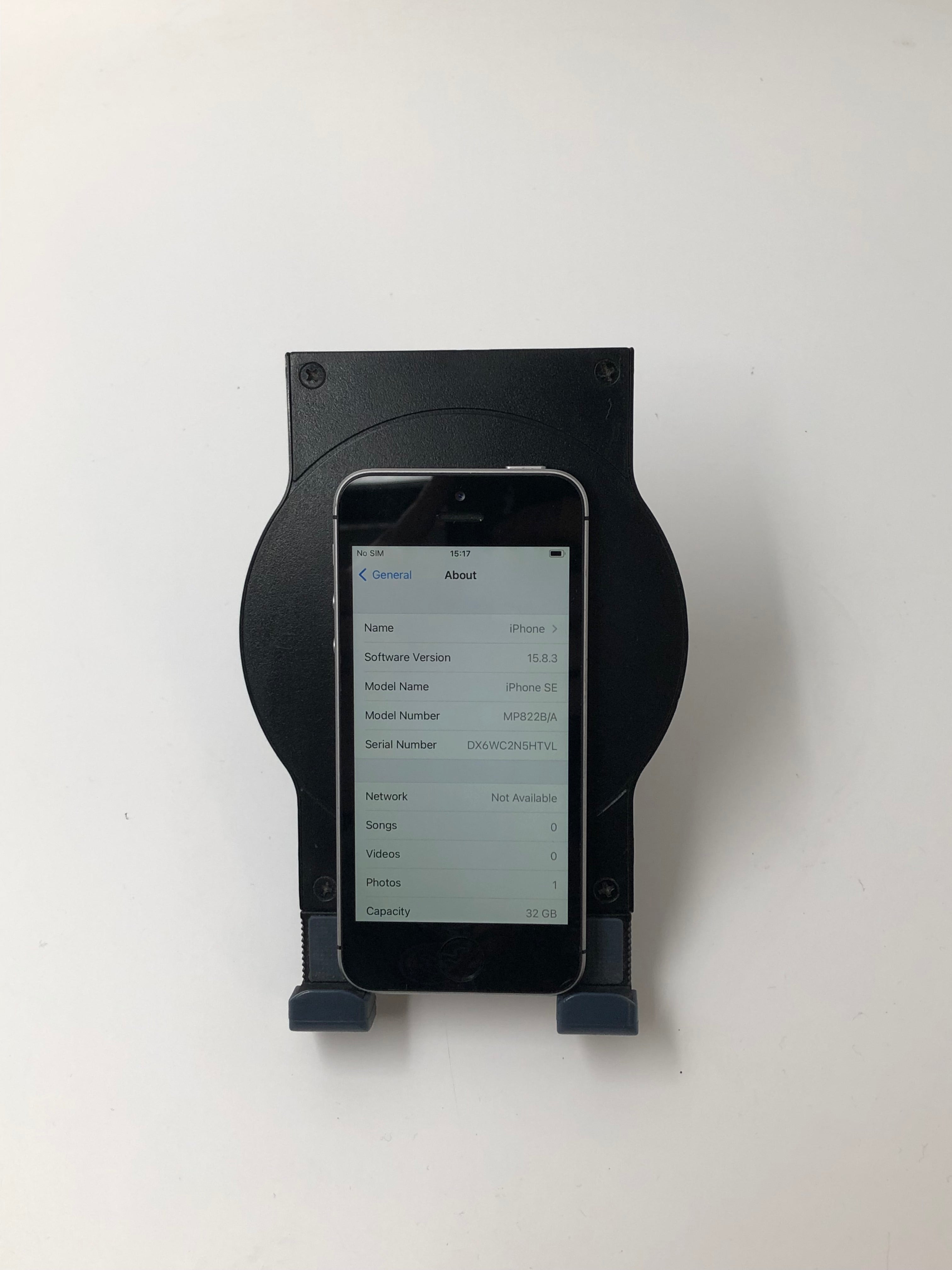 Apple iPhone SE (2016), 4" Screen, 32GB Storage, A9 Chipset, Silver/Black