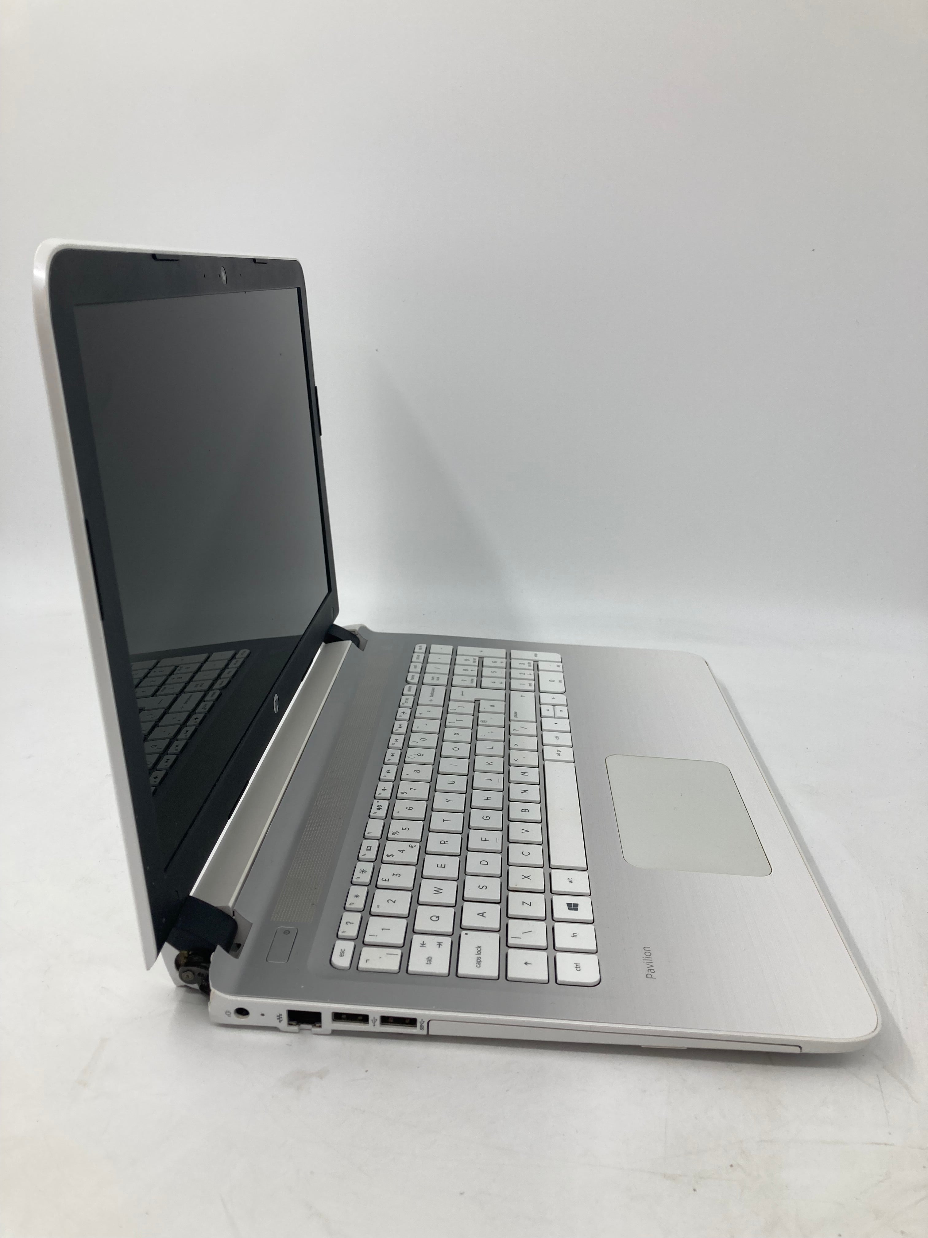 HP Pavilion 15" Screen i3 5th Gen 8GB RAM No SSD No OS