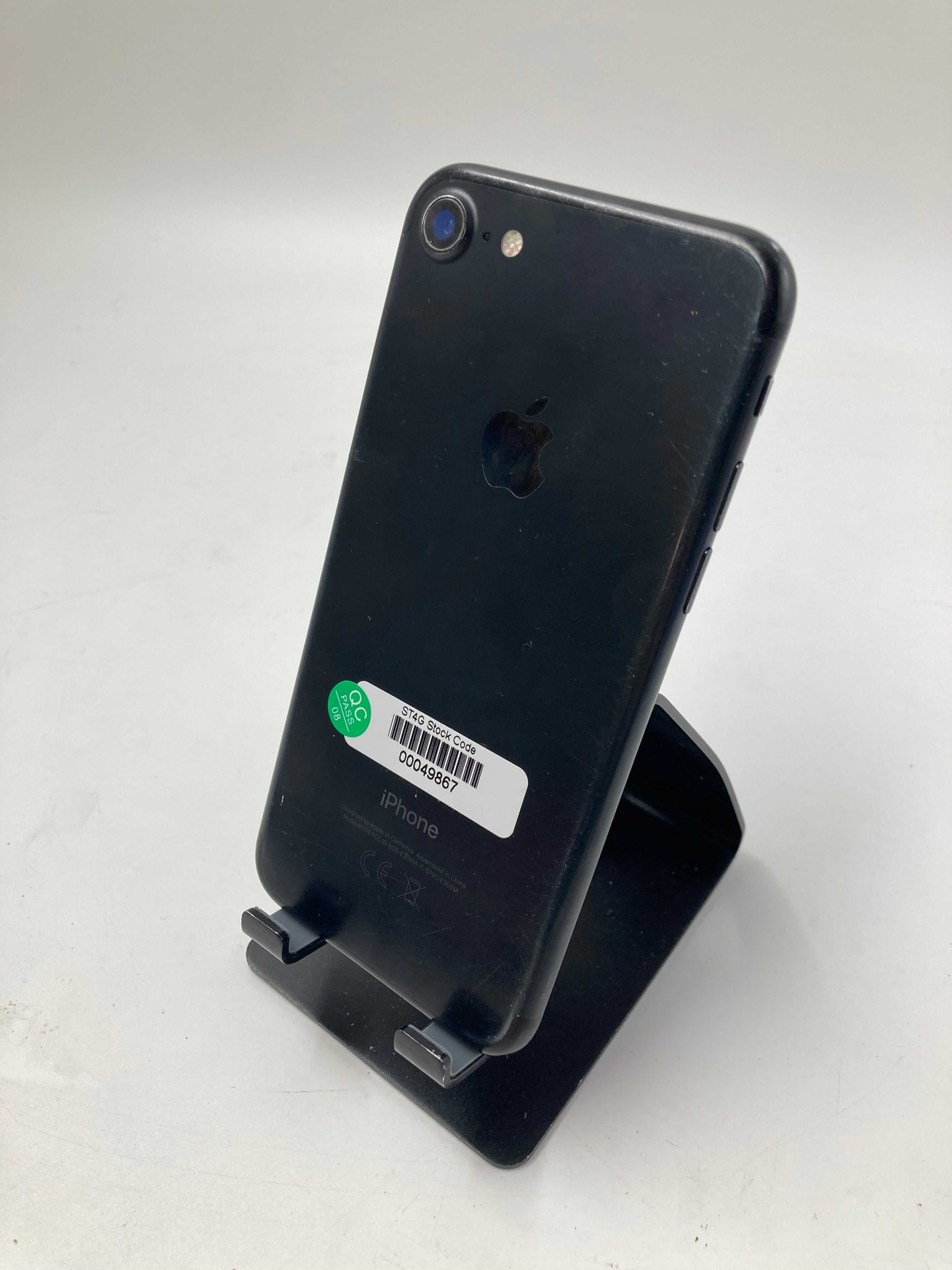 Apple iPhone 7 A1778 8 A1905 32GB 64GB Black Grey Lot of 6