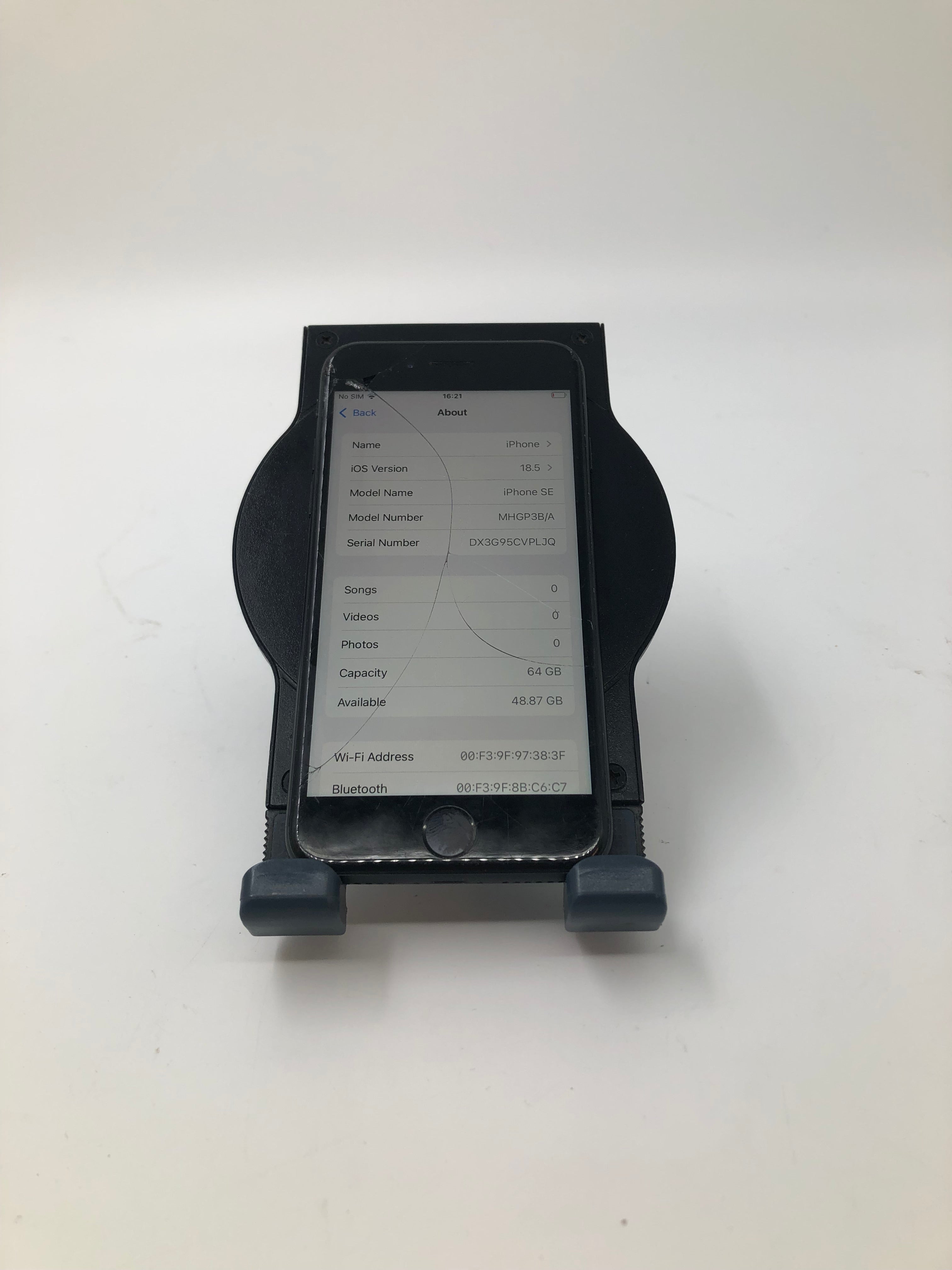 Apple iPhone SE 2nd Gen (2020), 4.7" Screen, 64GB Storage, 3GB RAM, Grey