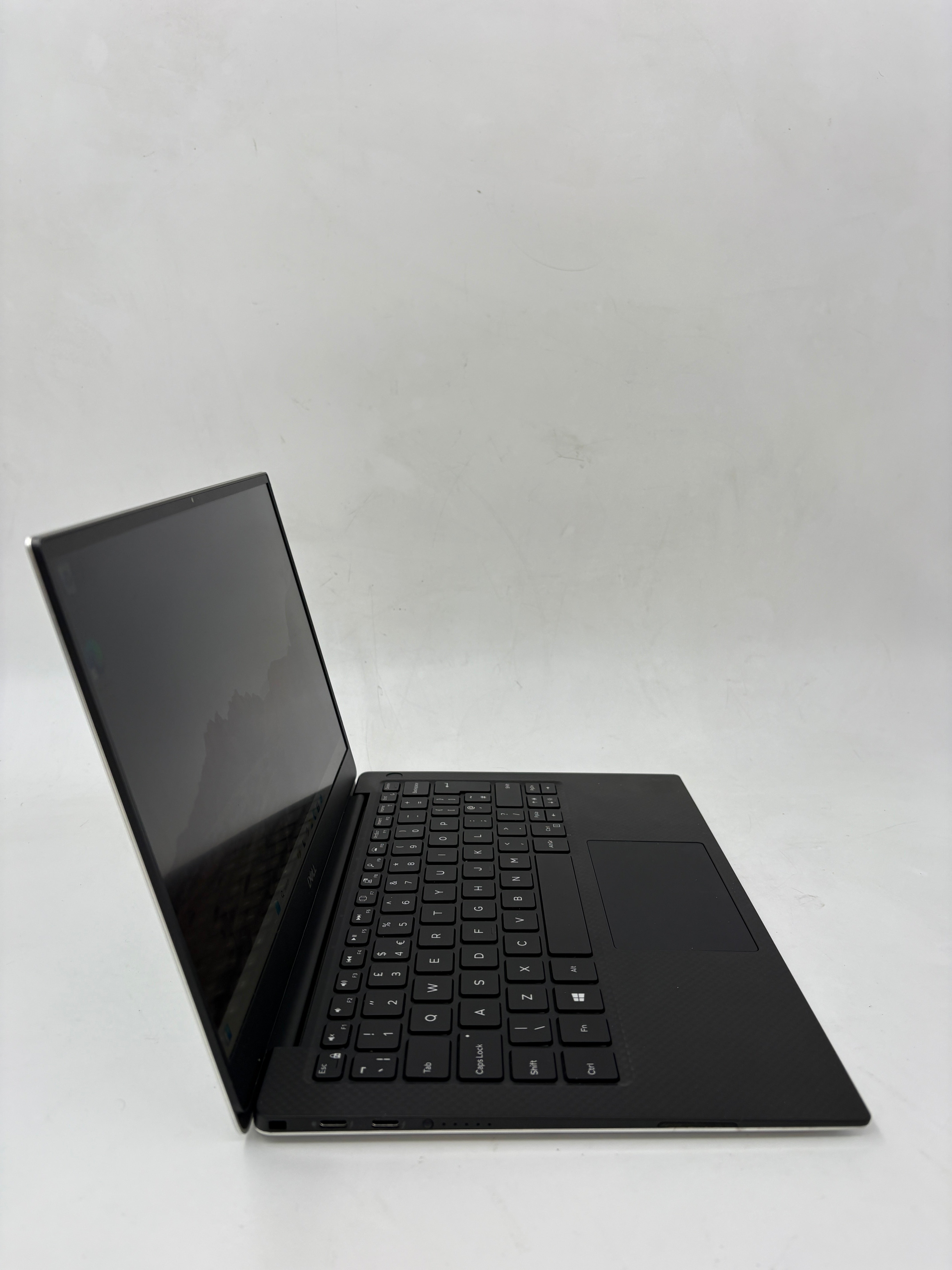 Dell Laptop XPS 7390 13.3" Screen i7 10th Gen 512GB SSD 16GB RAM W11 Pro