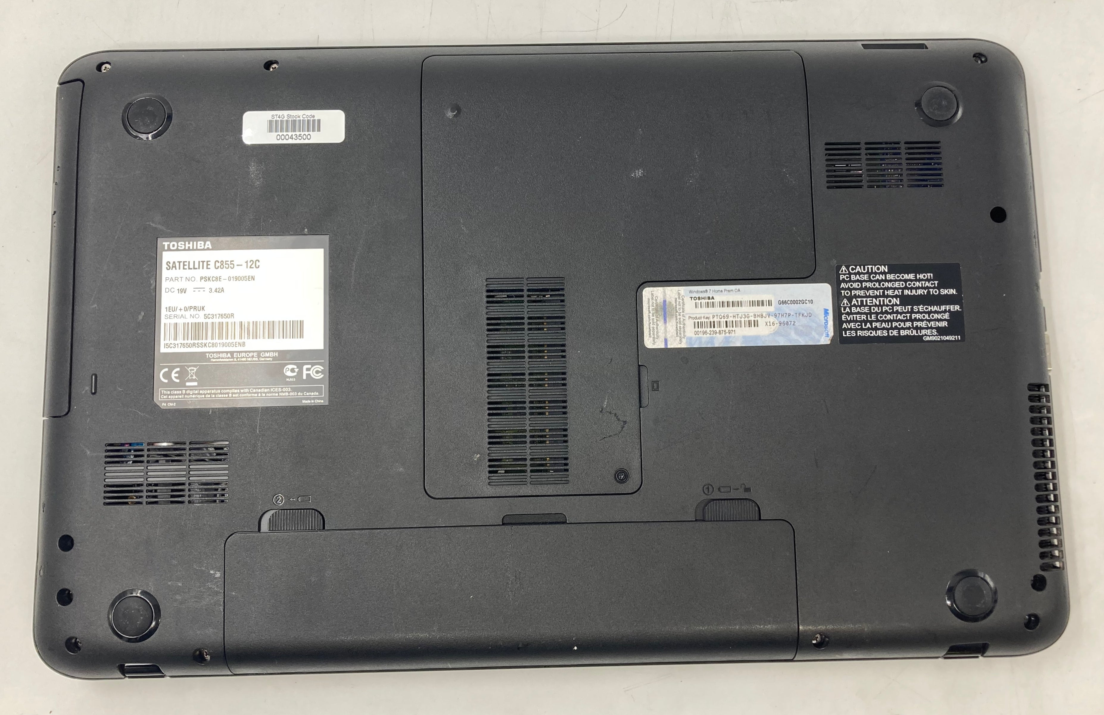 Toshiba Laptop Satellite C855-12C 15.6" i3 2nd Gen 4GB RAM No HDD *Spares*