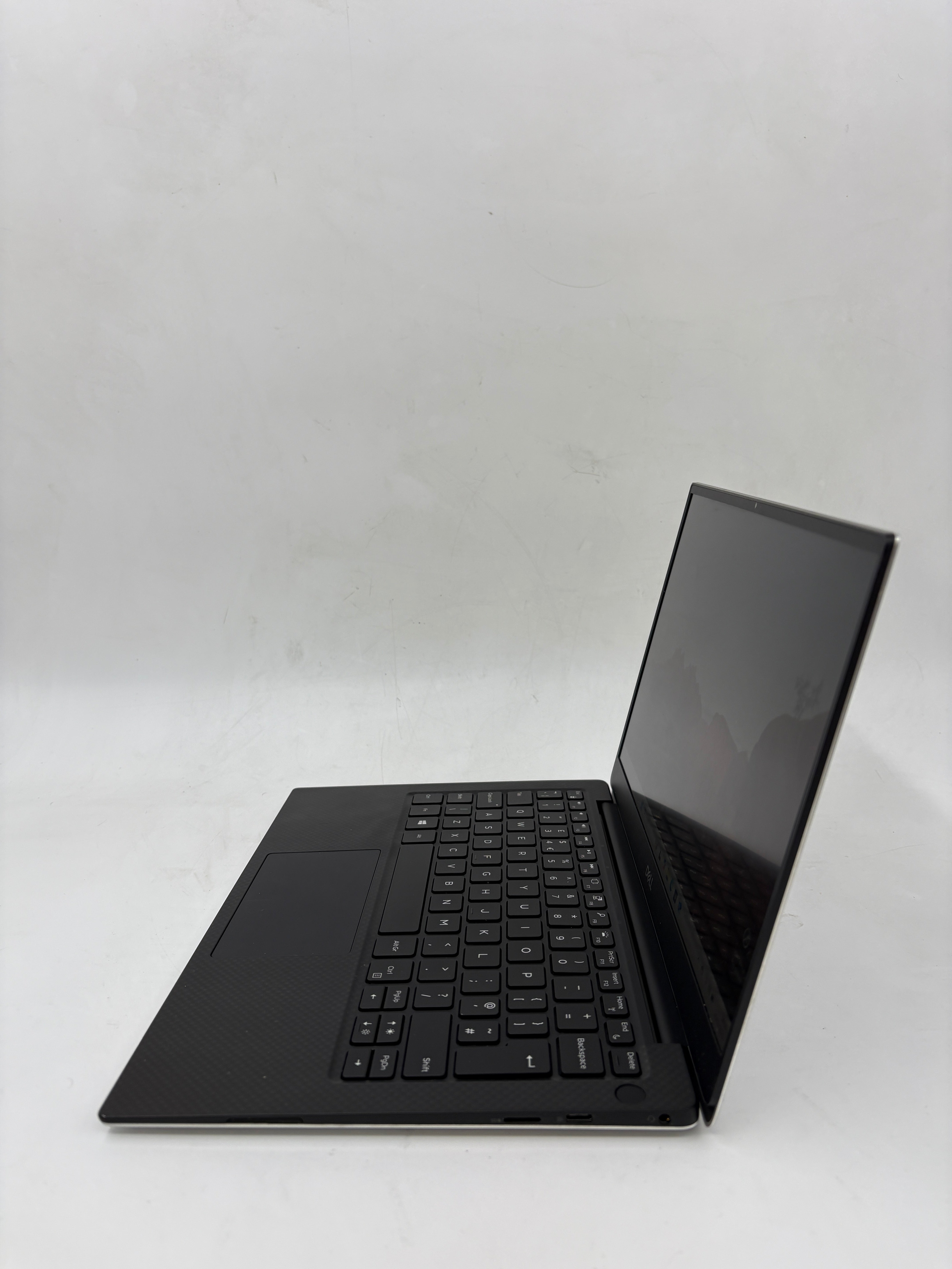 Dell Laptop XPS 7390 13.3" Screen i7 10th Gen 512GB SSD 16GB RAM W11 Pro