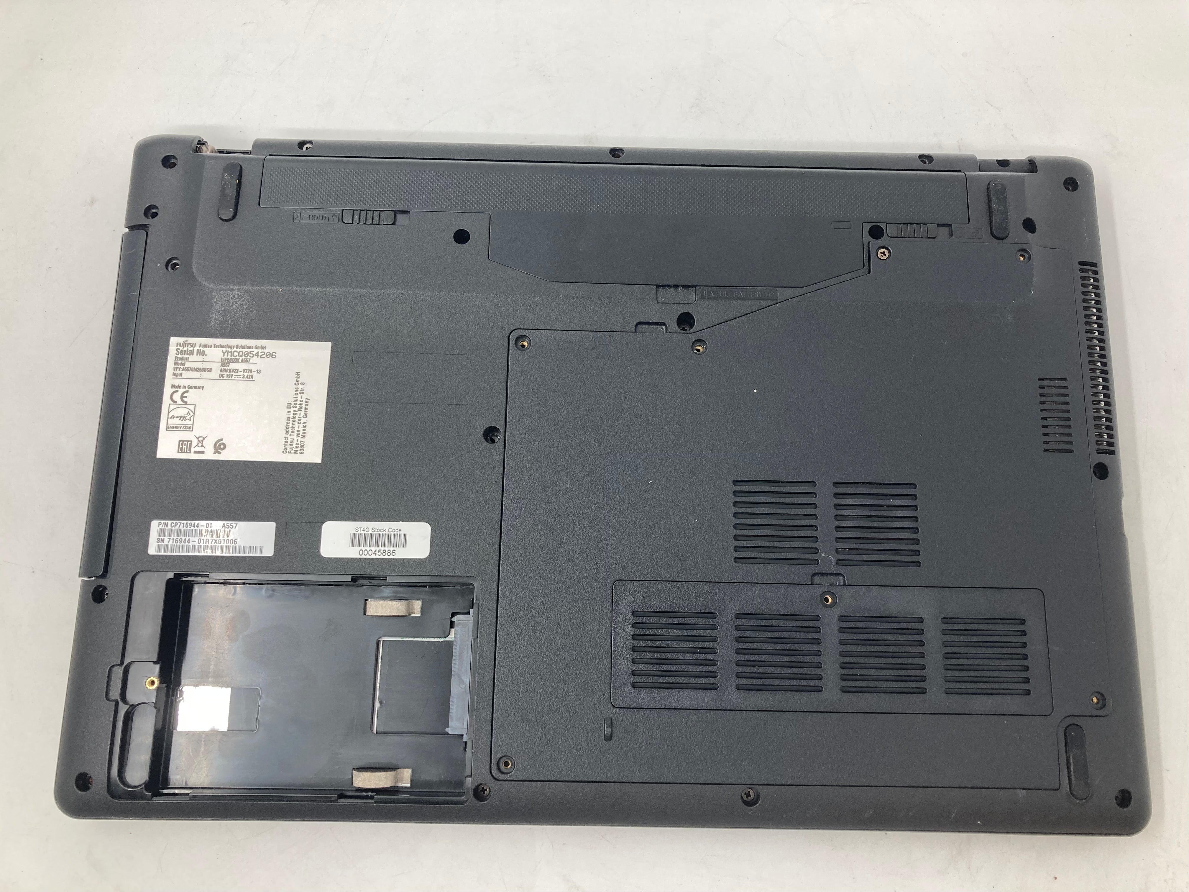 Fujitsu Lifebook A557 15.6" Screen i5 7th Gen No RAM No SSD No OS *Spares*